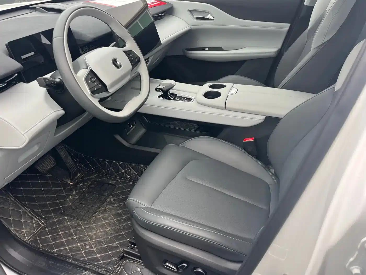 Changan UNI-Z 2025 1.5T Dragon Edition — миниатюра 4