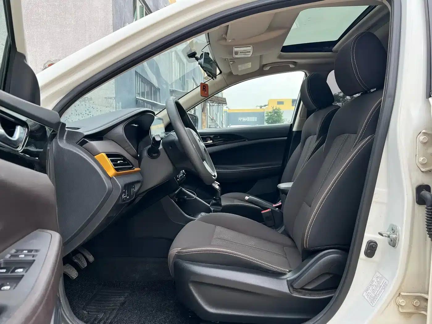 Changan Eado DT 2021 1.6L Manual Deluxe Edition — миниатюра 4
