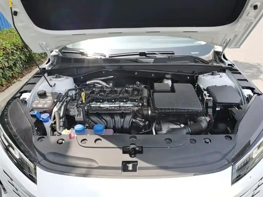 Changan Eado PHEV 2025 Smart Blue Whale 145KM Battleship Edition — миниатюра 19