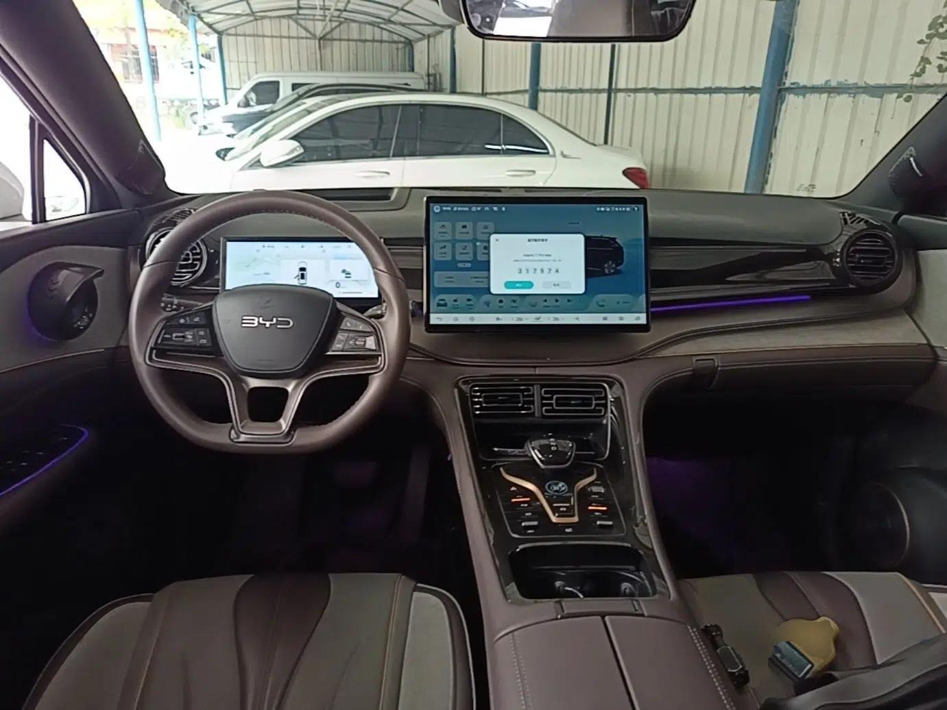 BYD Frigate 07 2024 HONOR Edition DM-i 205KM Flagship Model — миниатюра 13
