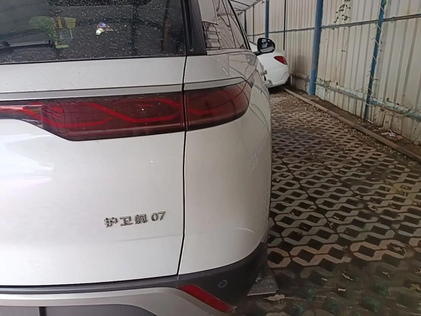 BYD Frigate 07 2024 HONOR Edition DM-i 205KM Flagship Model — миниатюра 7