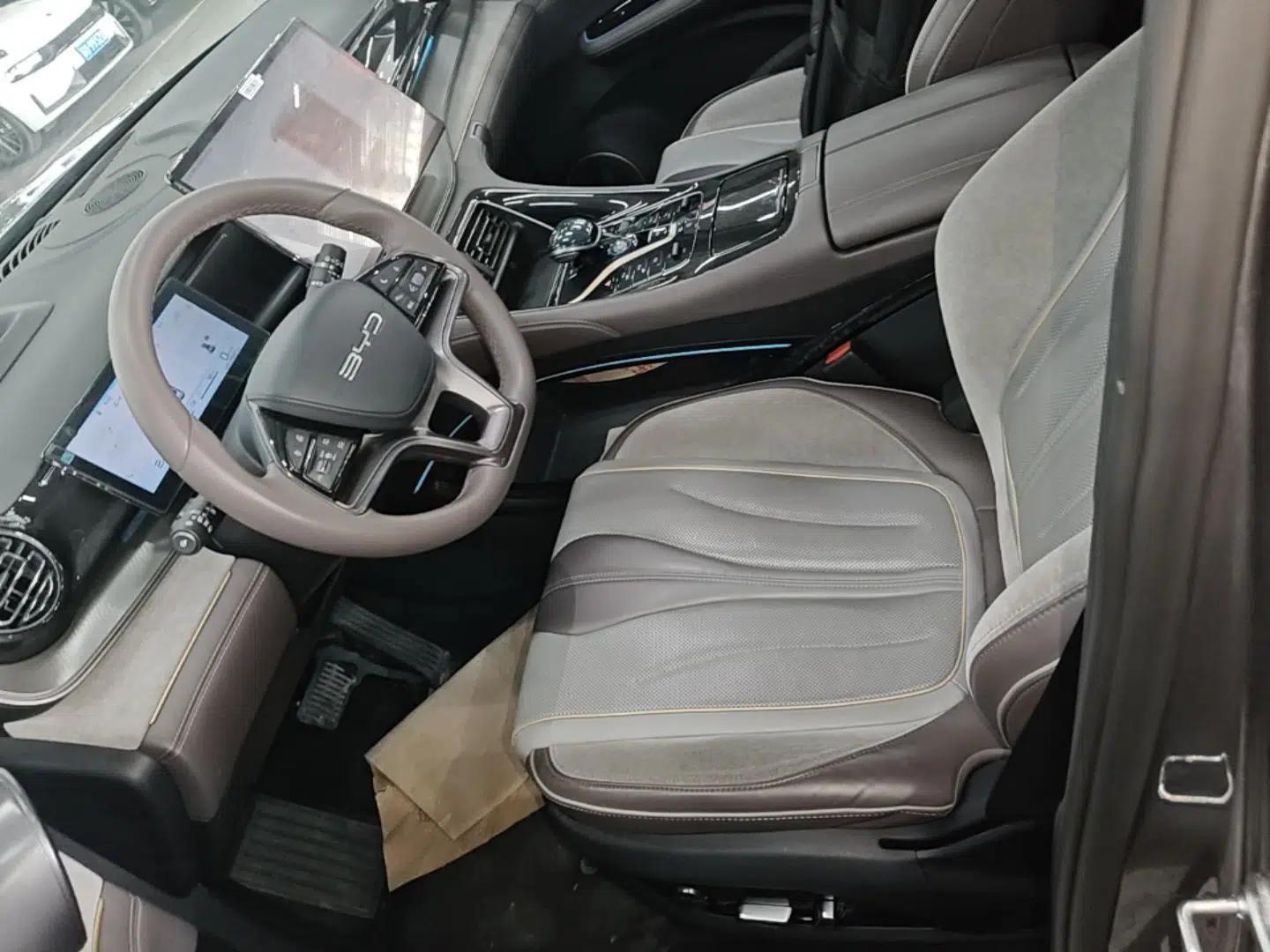 BYD Frigate 07 2023 DM-i 100KM Flagship Model — миниатюра 18