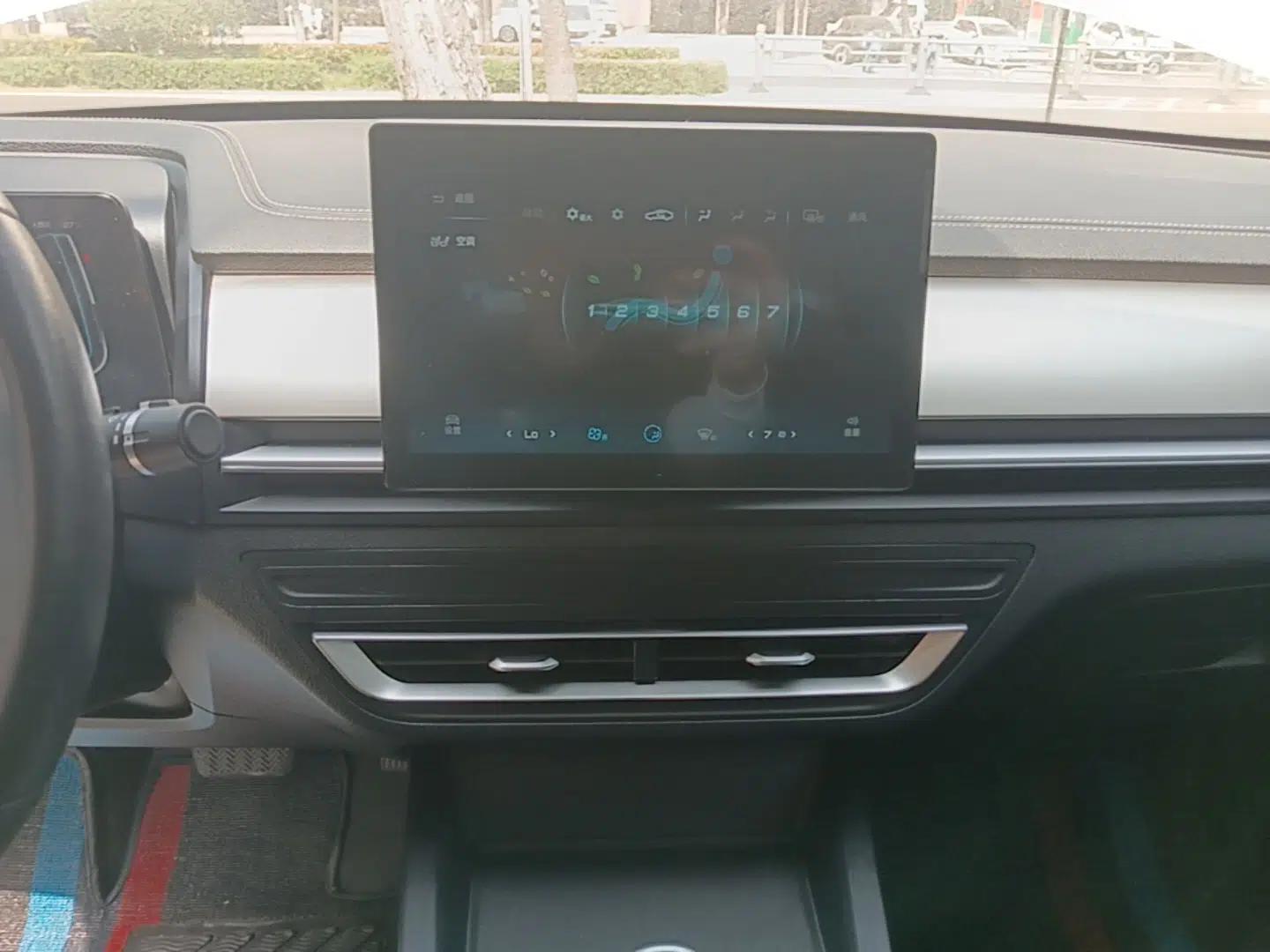 BYD Qin Pro 2020 Beyond Edition 1.5TI Automatic Prestige Version — миниатюра 16