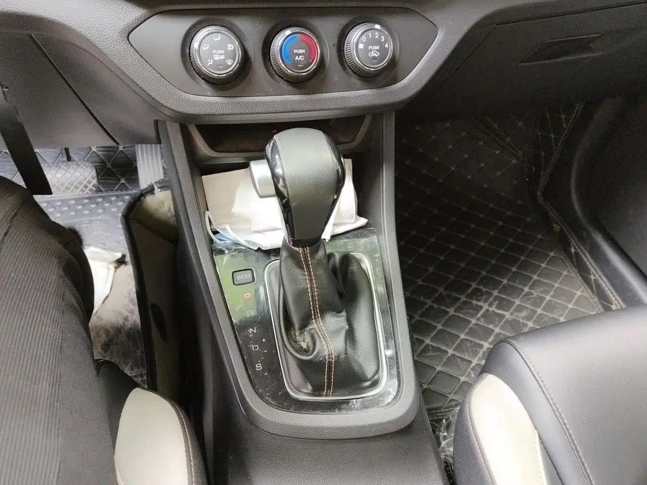 Baojun 360 2021 1.5L CVT Elite Version 77kW — миниатюра 15