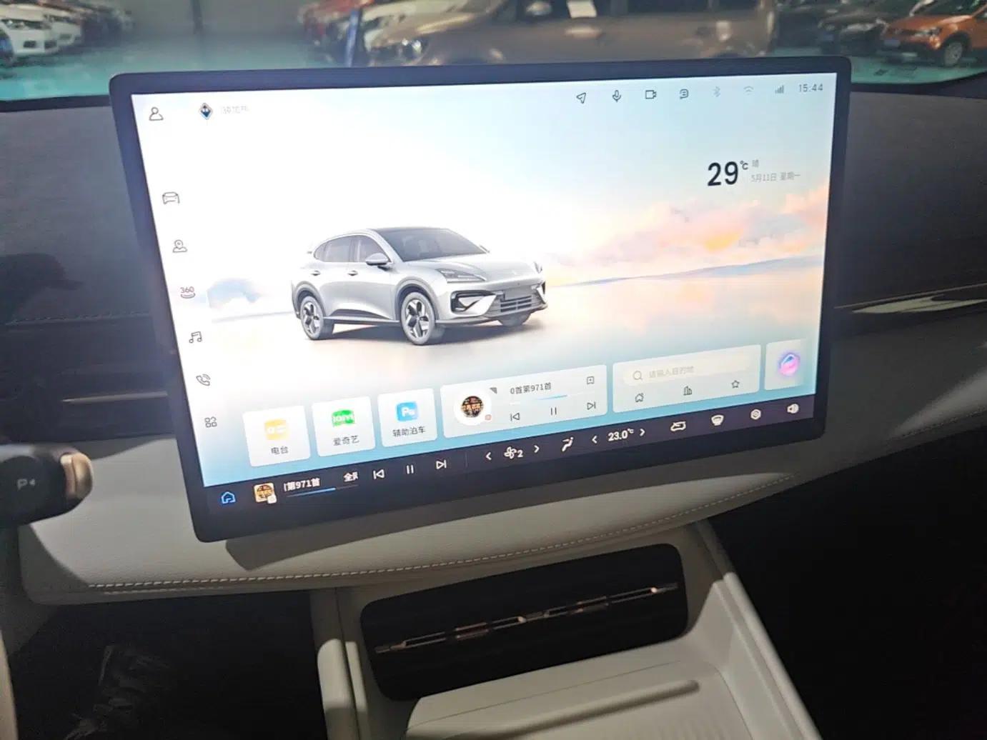 Baojun Yunhai 2024 140km Plug-in Hybrid Version — миниатюра 16