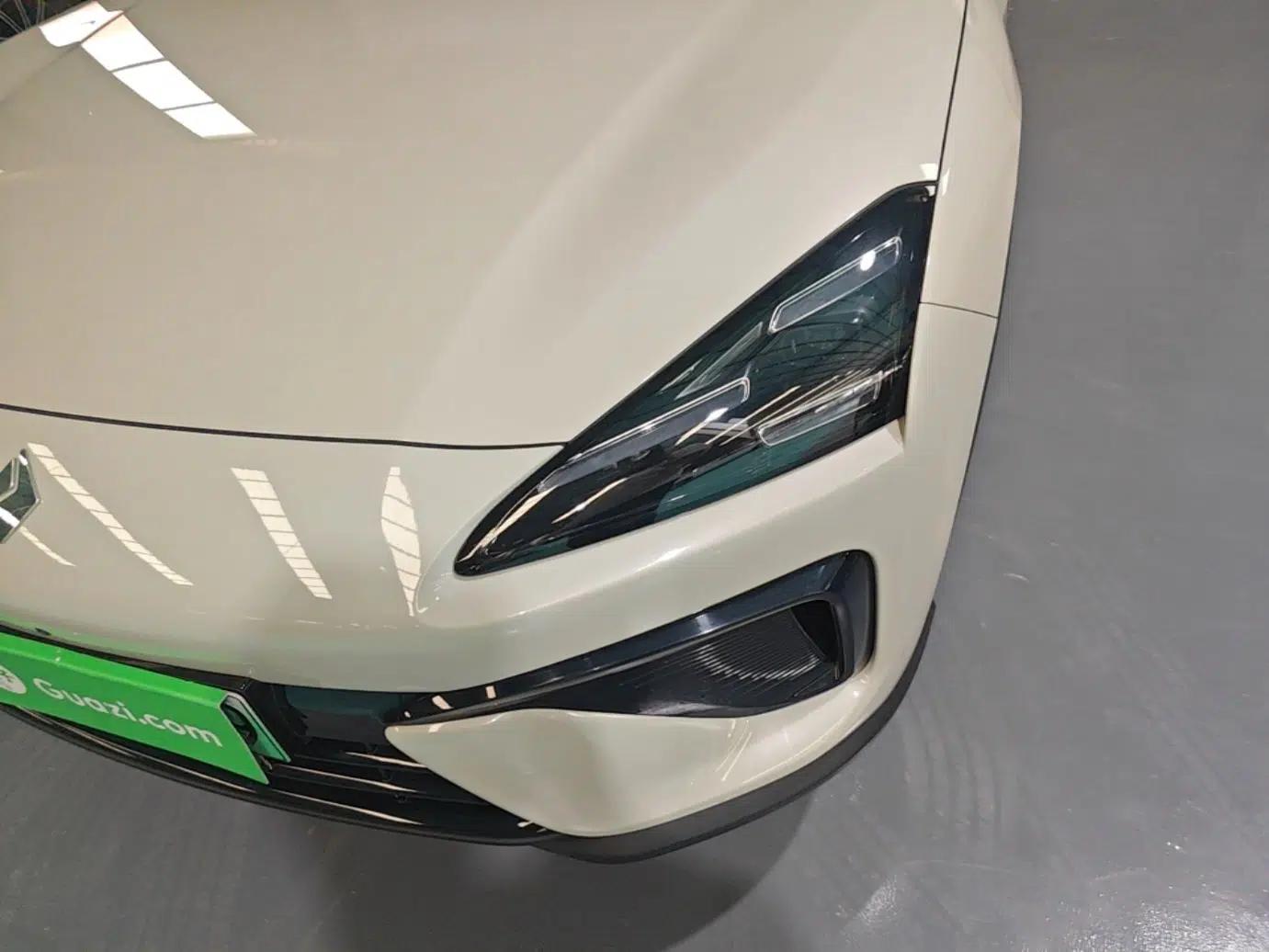 Baojun Yunhai 2024 140km Plug-in Hybrid Version — миниатюра 9