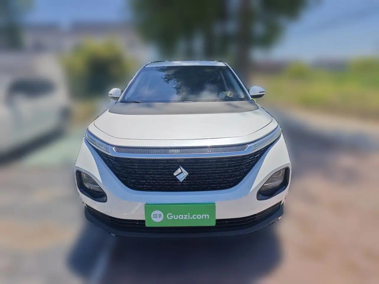 Baojun RM-5 2019 1.5T Manual Elite Version with 24-Hour Online Service 6 Seats — миниатюра 2