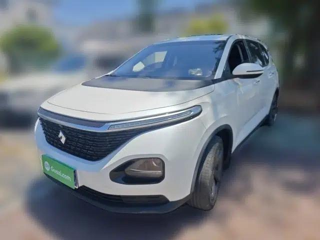 Baojun RM-5 2019 1.5T Manual Elite Version with 24-Hour Online Service 6 Seats