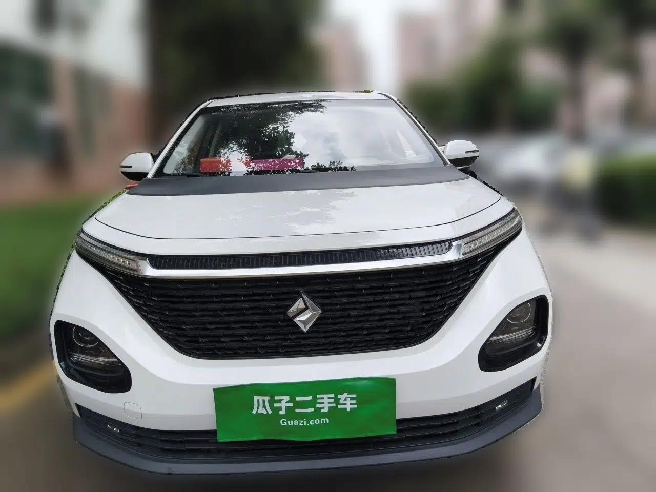 Baojun RM-5 2019 1.5T Manual Elite Version with 24-Hour Online Service 6 Seats — миниатюра 2