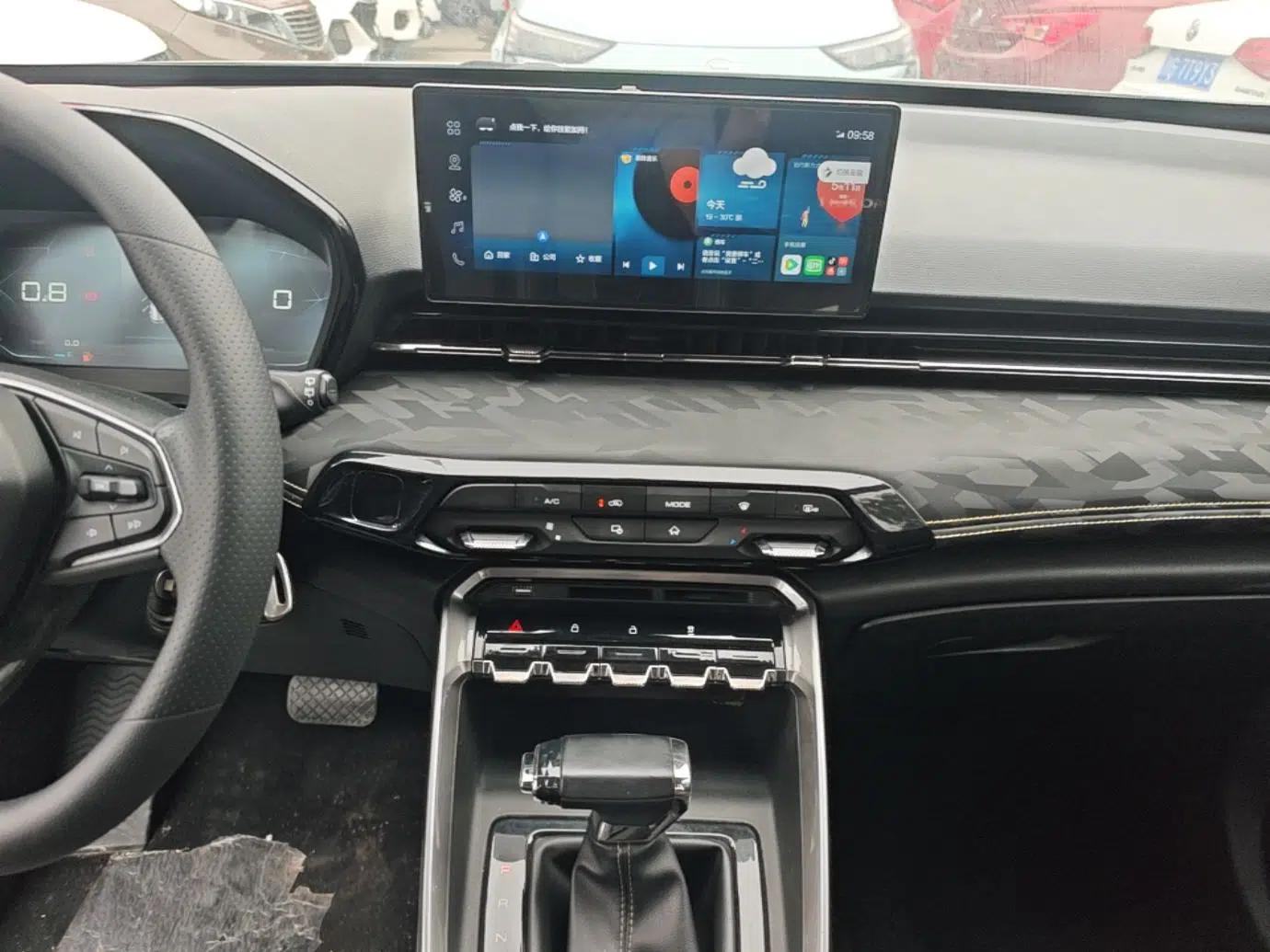 Baojun RS-3 2020 1.5L CVT Elite Version with 24-Hour Online Service — миниатюра 16