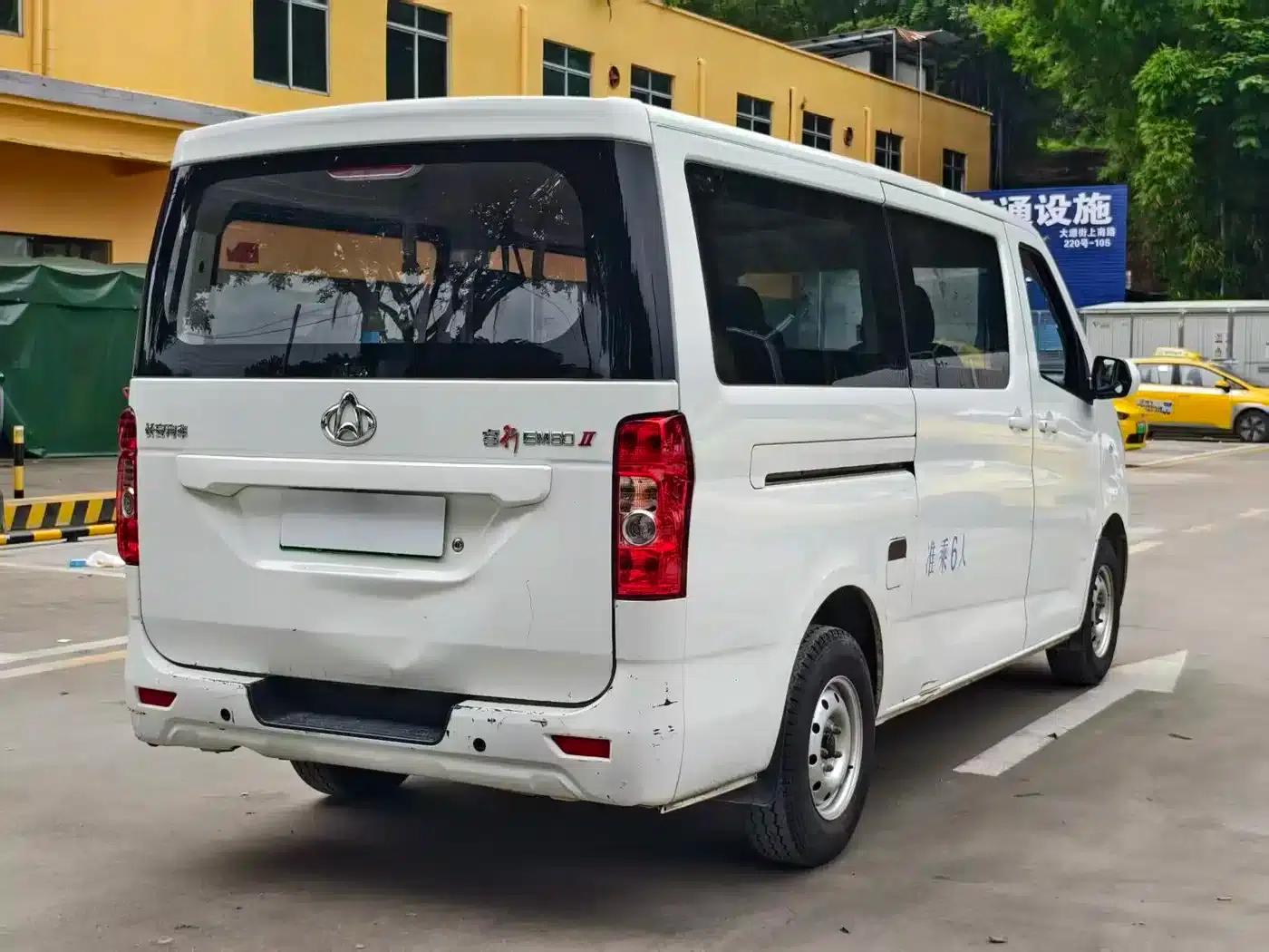 Changan Ruixing EM80 2025 Passenger Edition Comfort Model 6 Seats 300km/h Hatchback — миниатюра 6