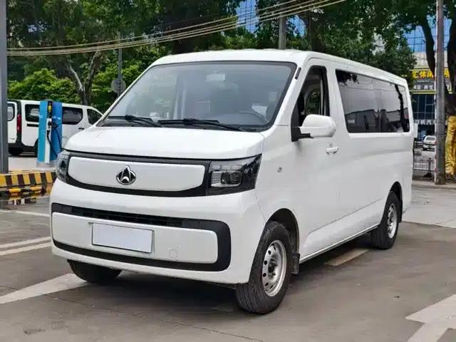 Changan Ruixing EM80 2025 Passenger Edition Comfort Model 6 Seats 300km/h Hatchback
