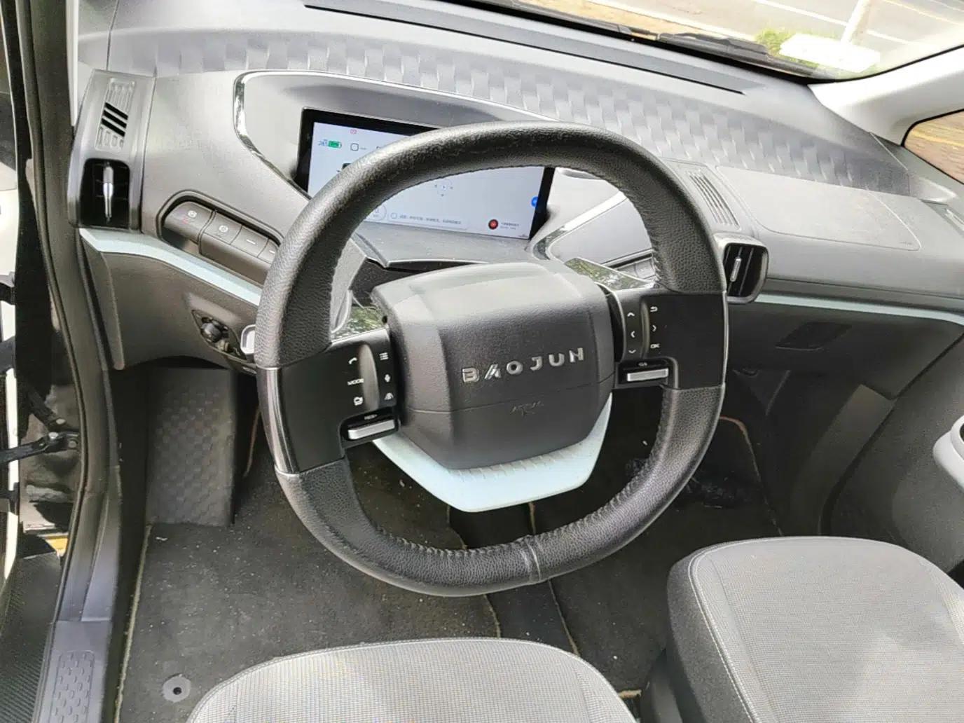 Baojun E300 2020 Plus Starry Intelligence Edition — миниатюра 13