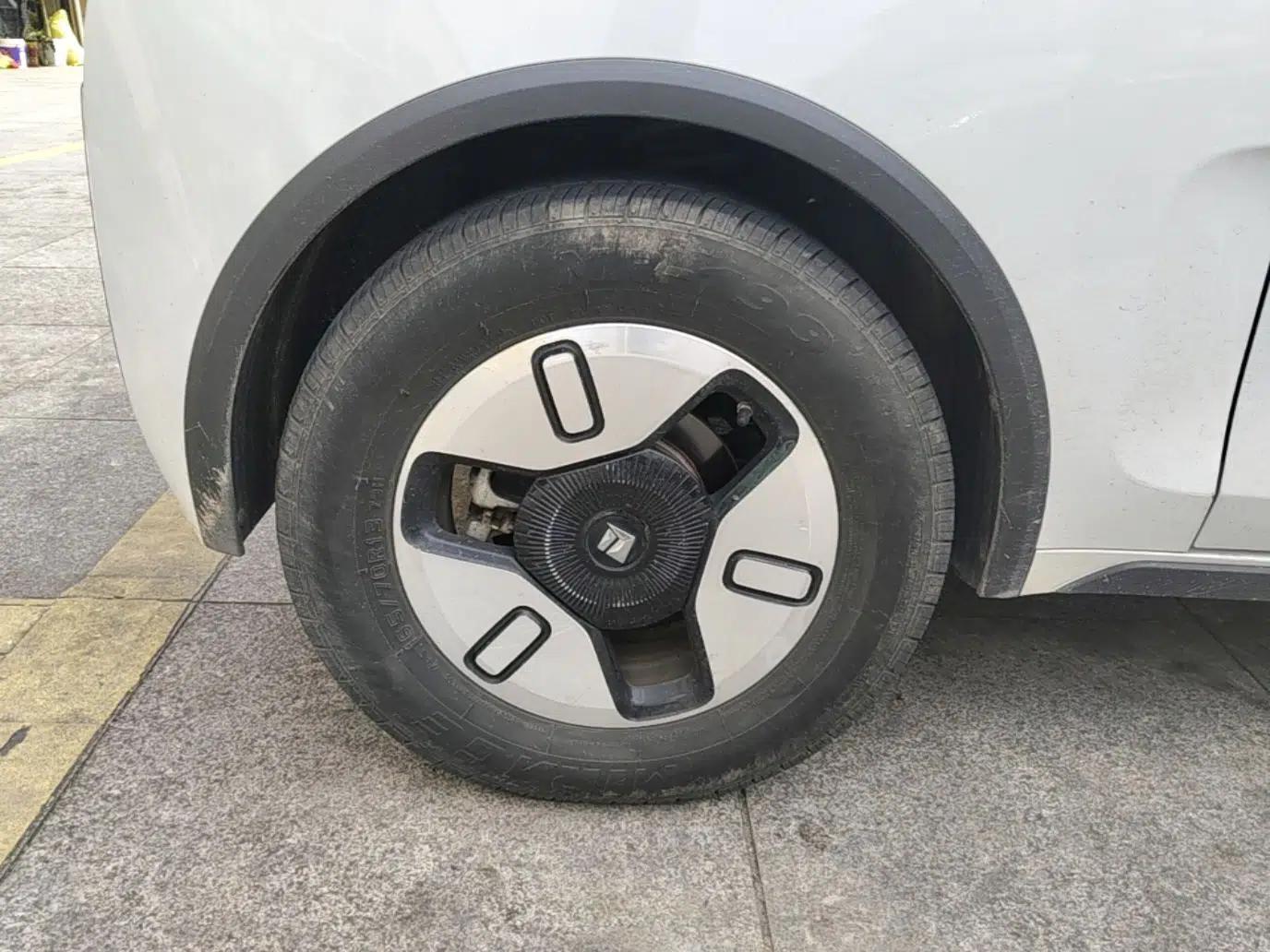 Baojun E300 2020 Plus Starry Intelligence Edition — миниатюра 10