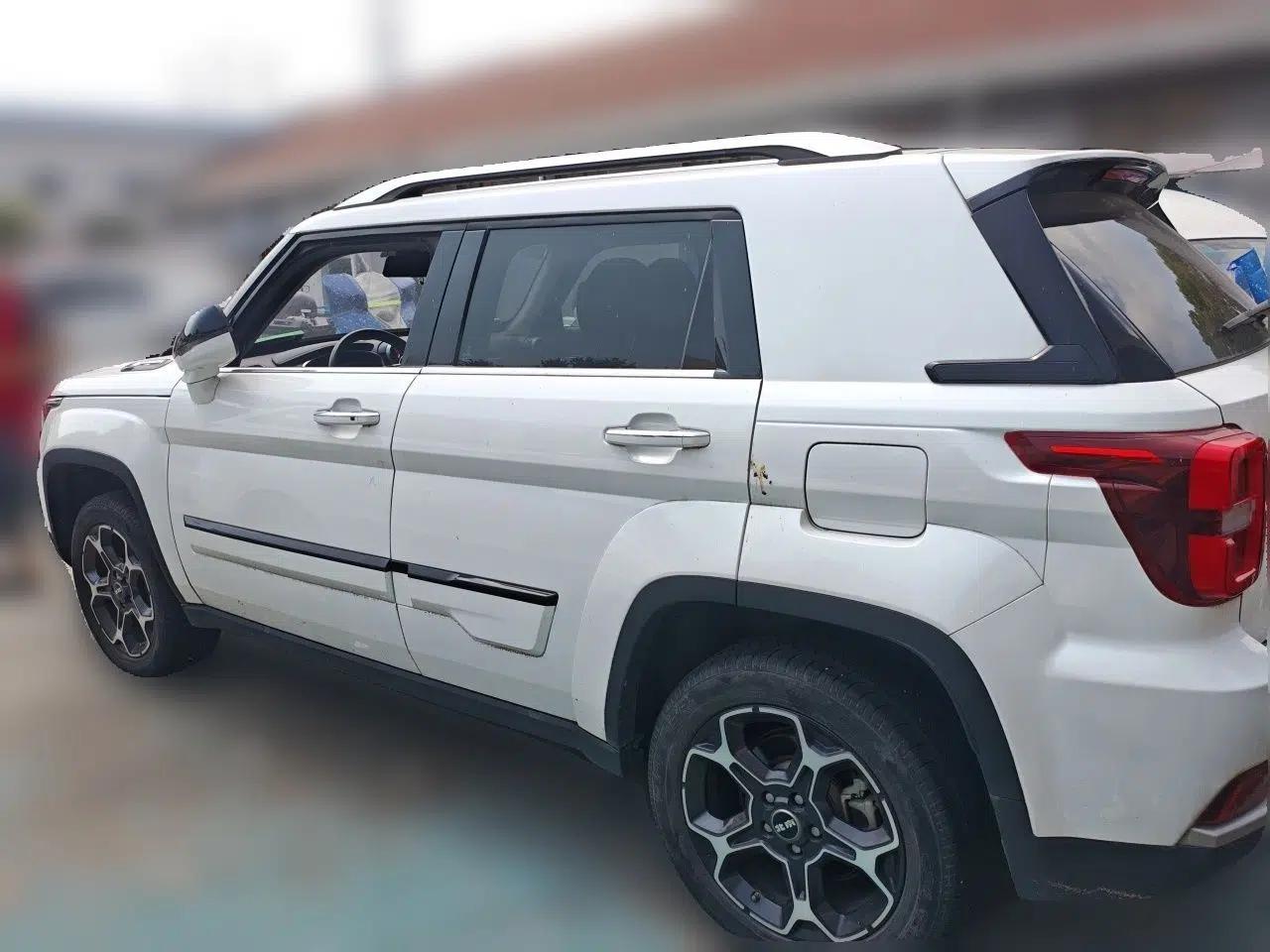 BAIC Off-Road BJ30 2021 1.5T Wolf Xiaoben Edition — миниатюра 4