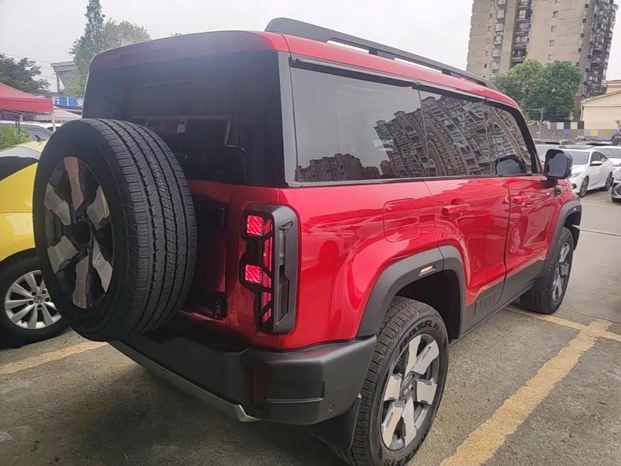 BAIC Off-Road BJ40 Electric Drive 2025 Model Yuanjing Smart Travel Edition — миниатюра 6