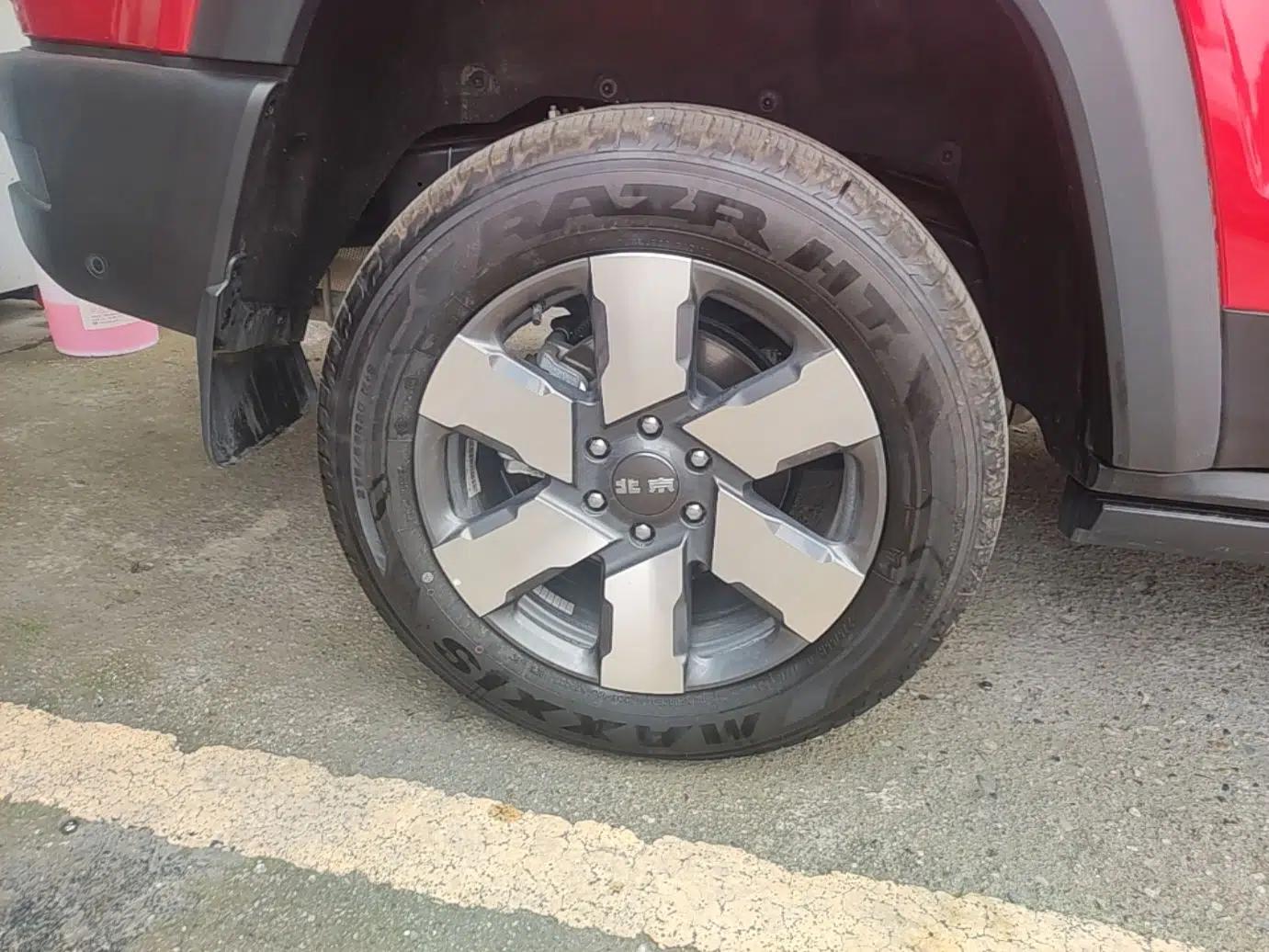 BAIC Off-Road BJ40 Electric Drive 2025 Model Yuanjing Smart Travel Edition — миниатюра 10