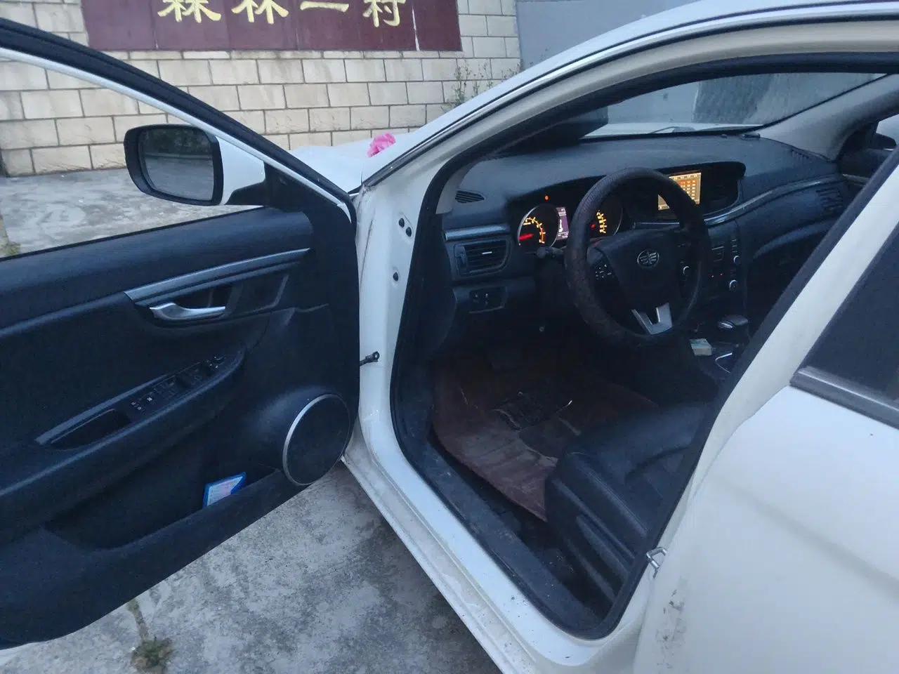 Bestune B50 2016 1.4T Automatic Luxury Model — миниатюра 17