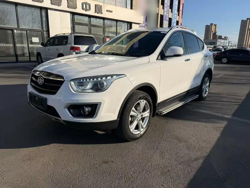 Bestune X80 2016 2.0L Automatic Luxury Model — миниатюра 1