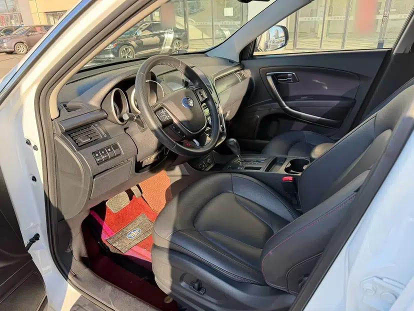 Bestune X80 2016 2.0L Automatic Luxury Model — миниатюра 23