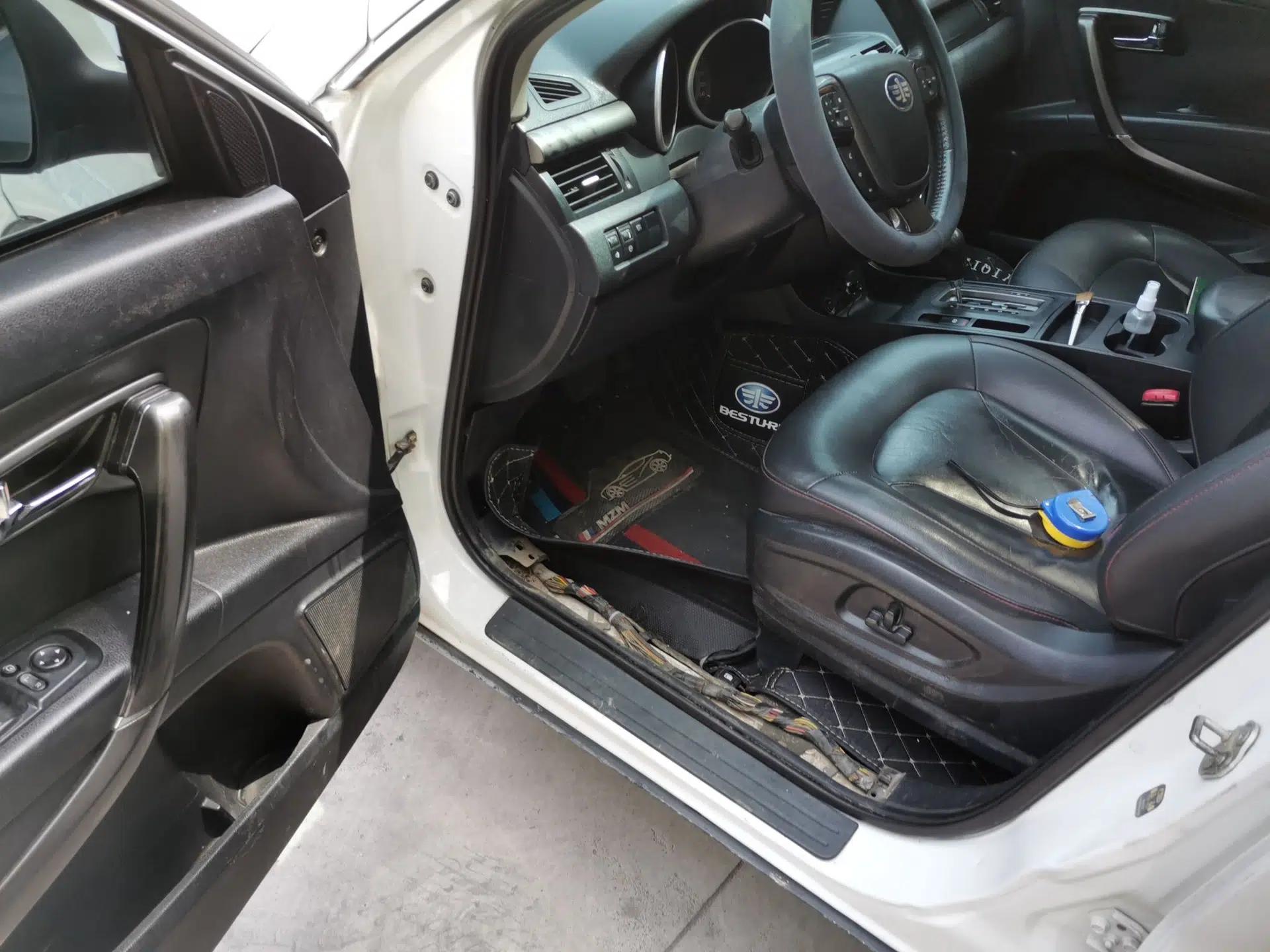 Bestune X80 2015 1.8T Automatic Luxury Model — миниатюра 17