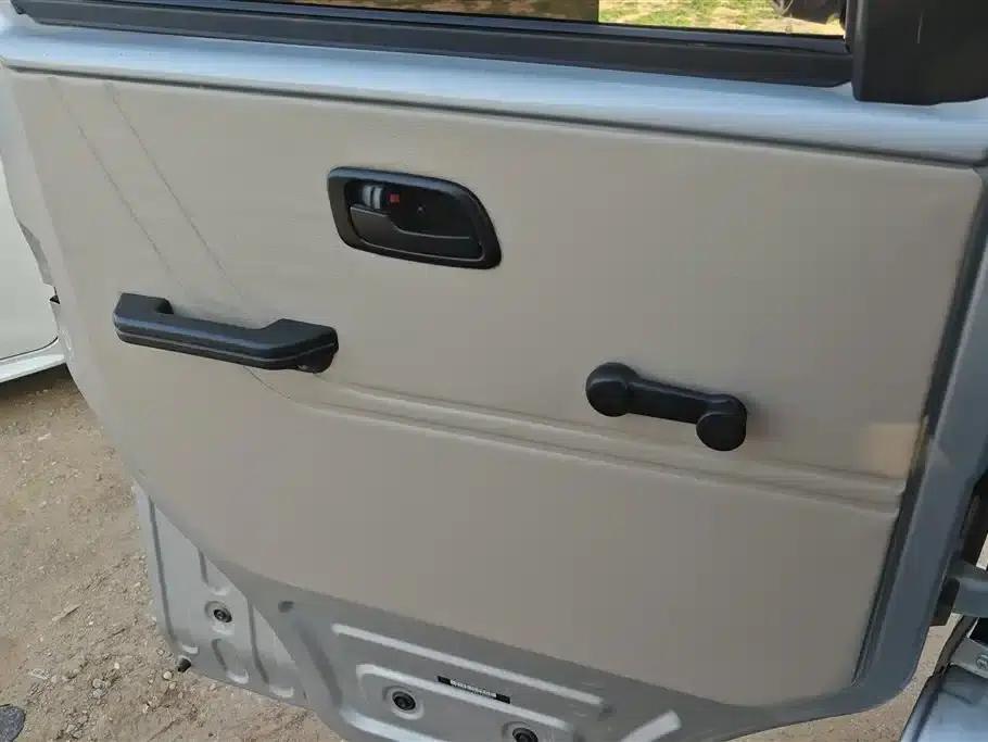 Crossstar V3 2023 1.3L Gasoline Standard 5-Seater Bus — миниатюра 7