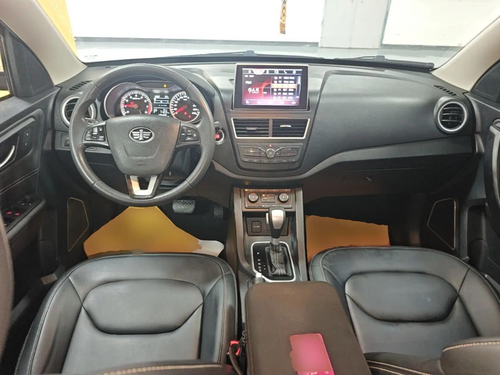 Bestune X40 2017 1.6L Automatic Luxury Model — миниатюра 13