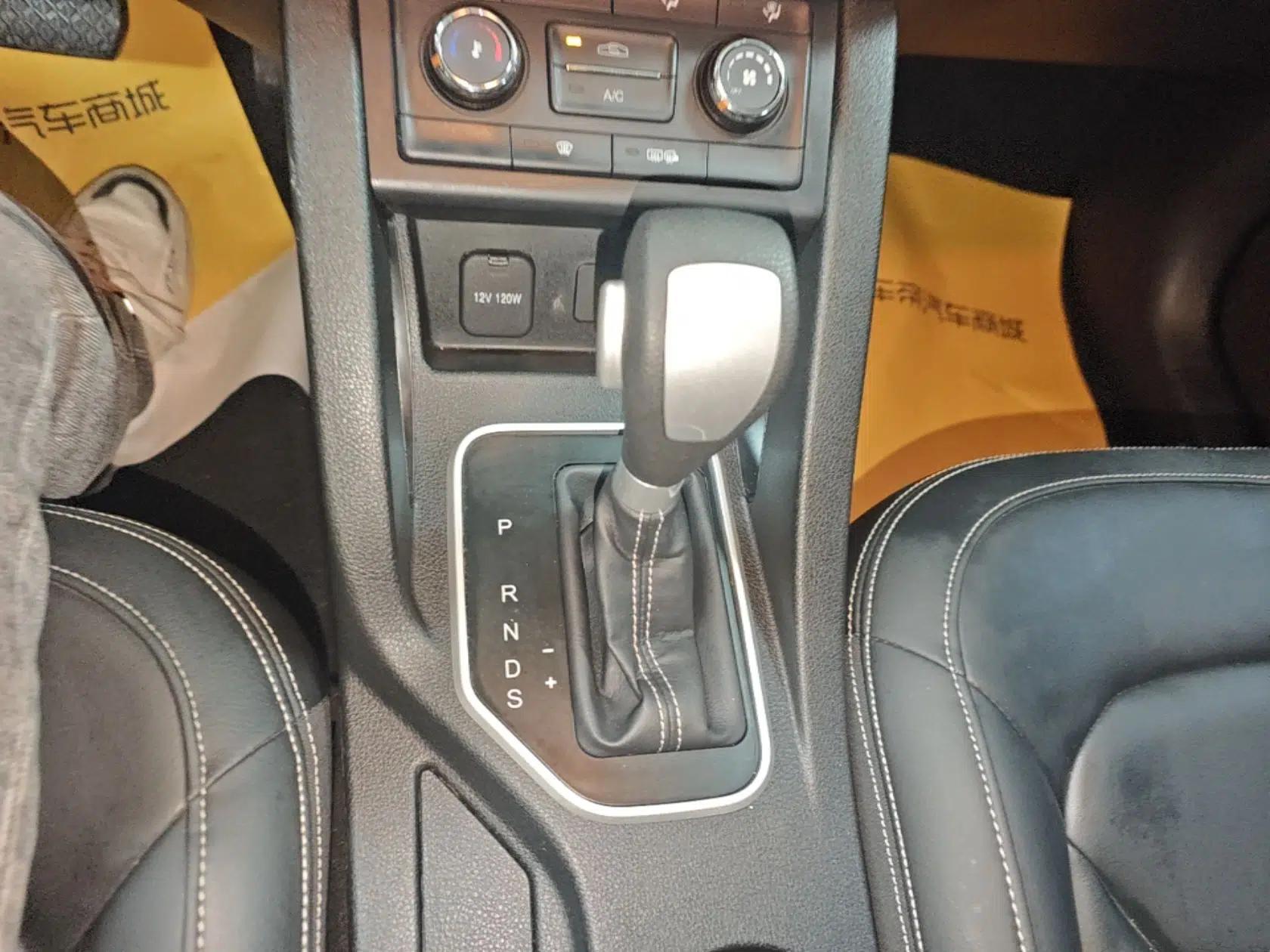 Bestune X40 2017 1.6L Automatic Luxury Model — миниатюра 17