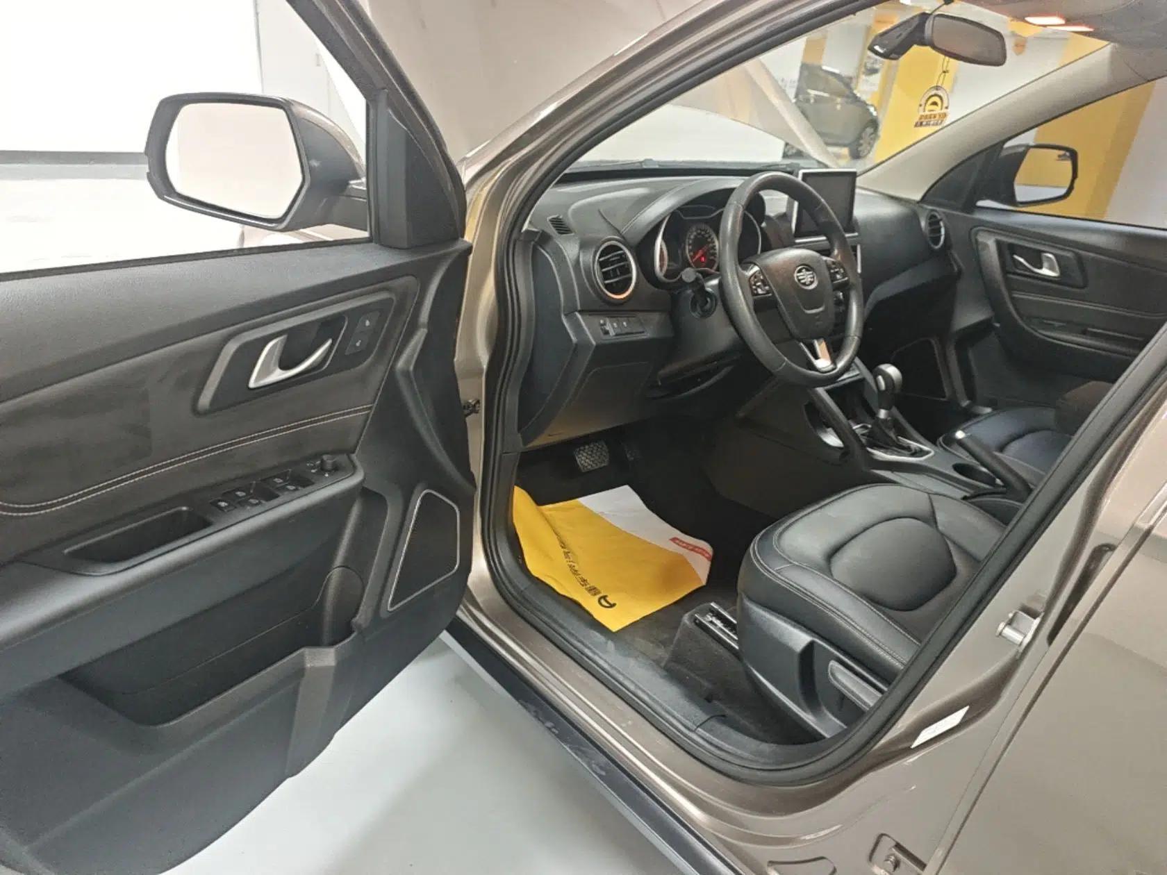 Bestune X40 2017 1.6L Automatic Luxury Model — миниатюра 19
