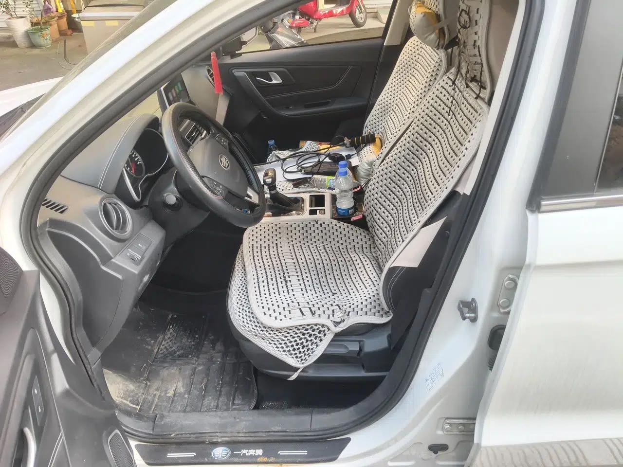 Bestune X40 2019 1.6L Automatic Luxury Edition China VI — миниатюра 16