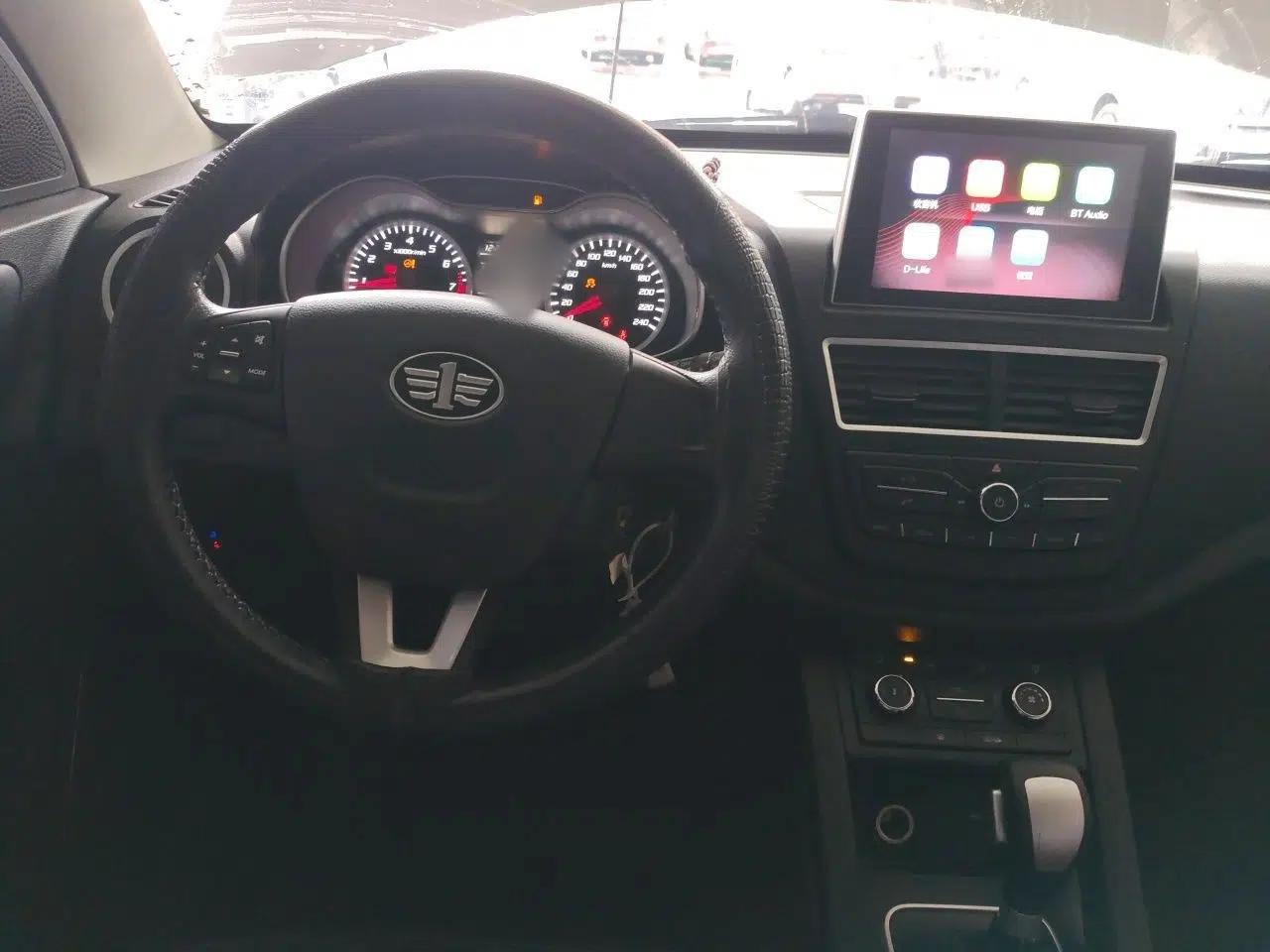Bestune X40 2017 1.6L Automatic Luxury Model — миниатюра 11