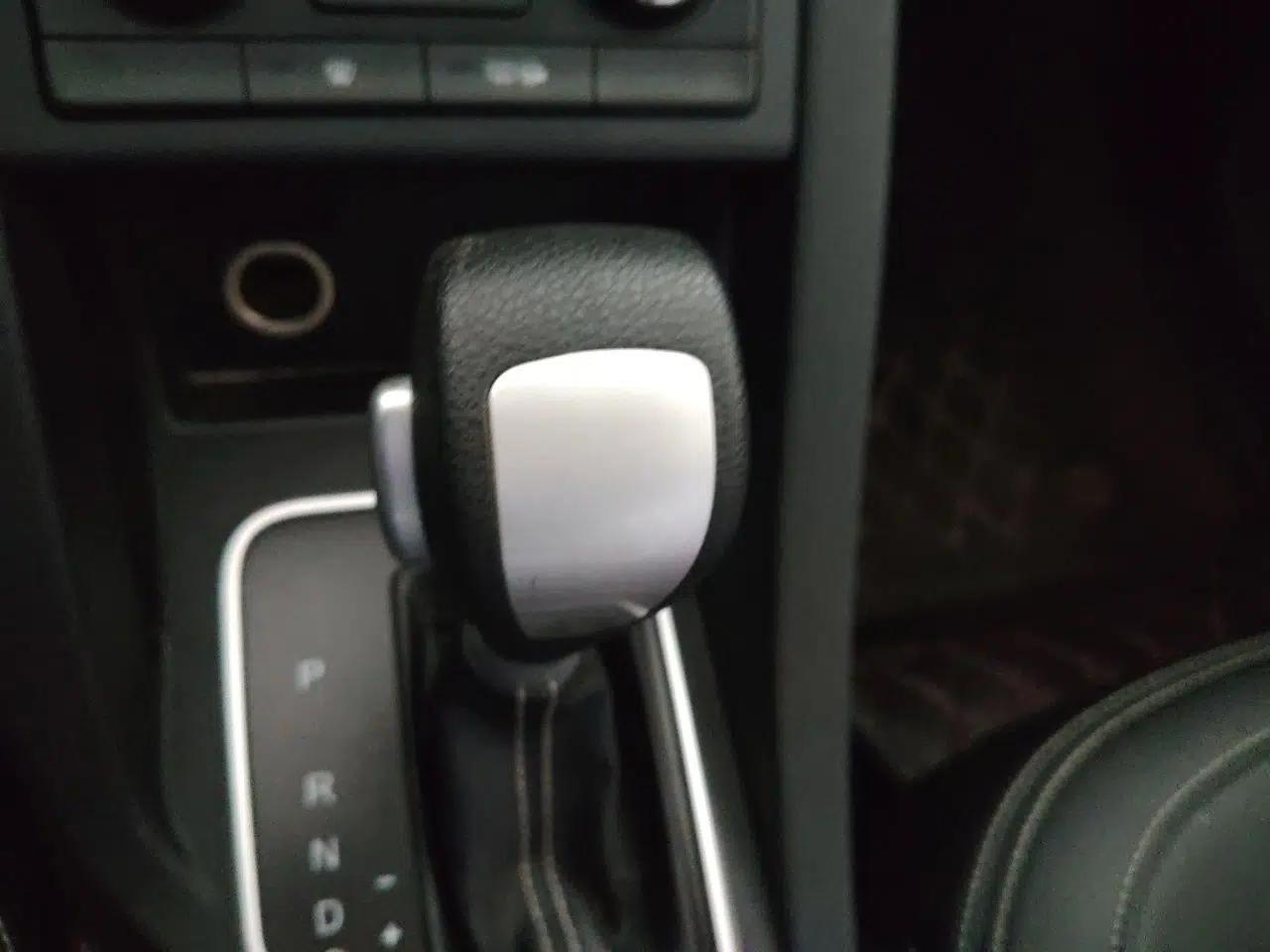 Bestune X40 2017 1.6L Automatic Luxury Model — миниатюра 15