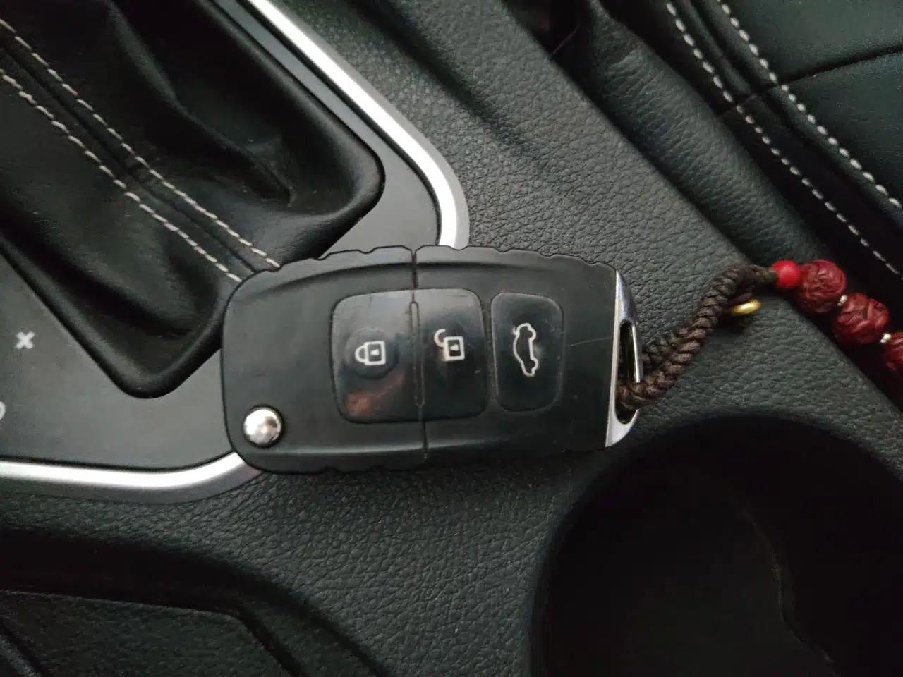Bestune X40 2017 1.6L Automatic Luxury Model — миниатюра 9