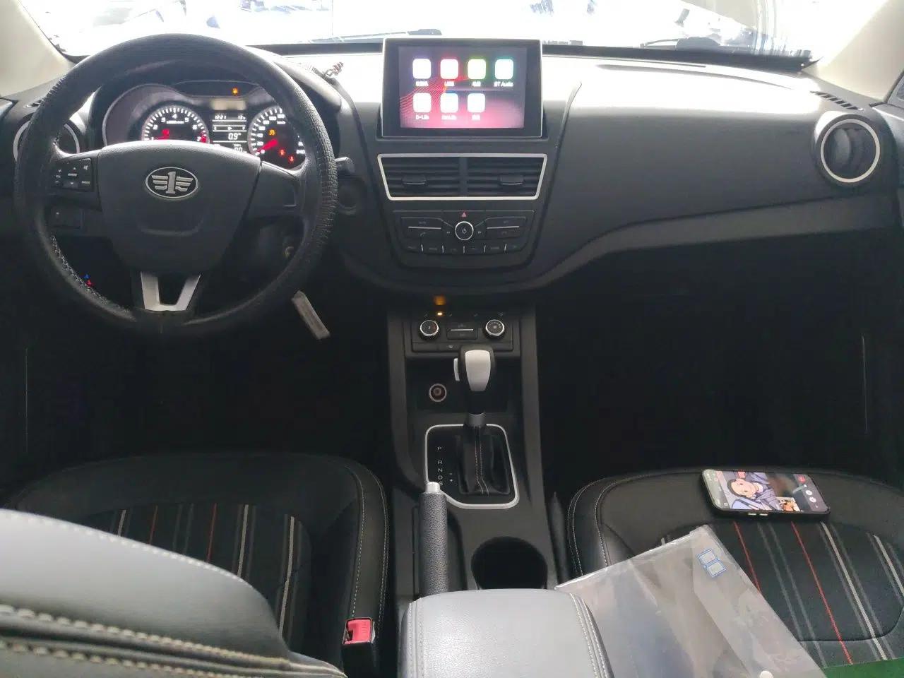 Bestune X40 2017 1.6L Automatic Luxury Model — миниатюра 10