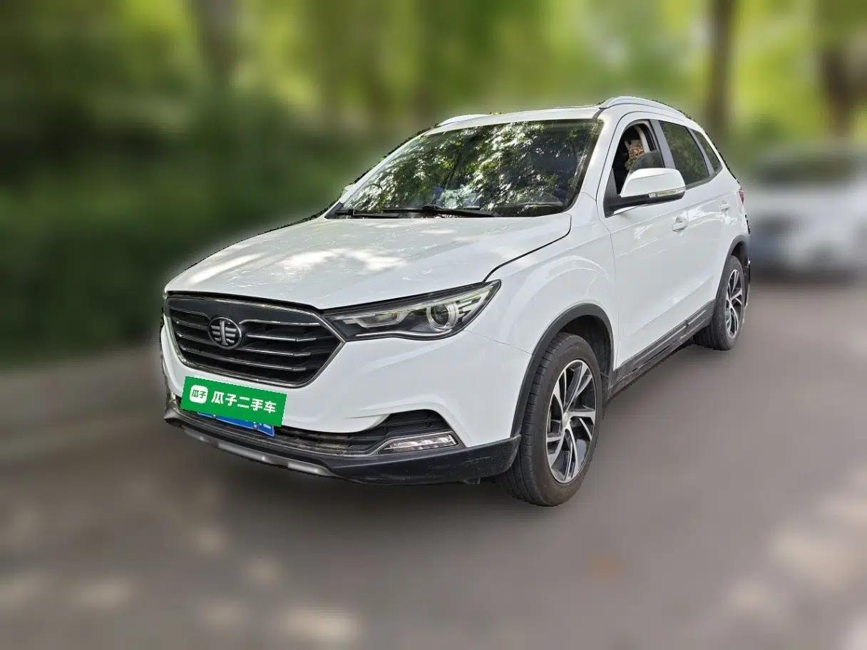 Bestune X40 2019 1.6L Automatic Luxury Edition China VI — миниатюра 1