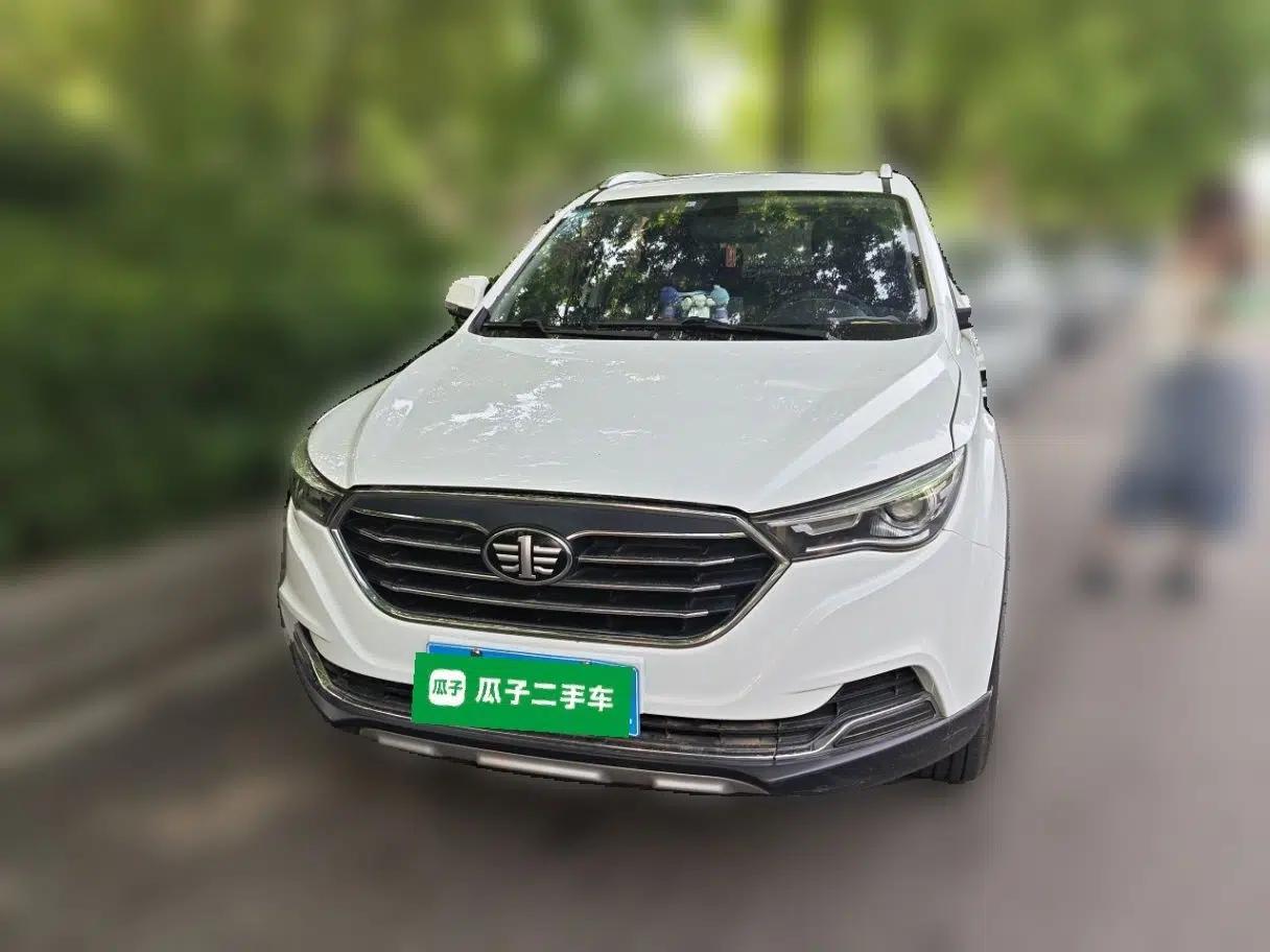 Bestune X40 2019 1.6L Automatic Luxury Edition China VI — миниатюра 2