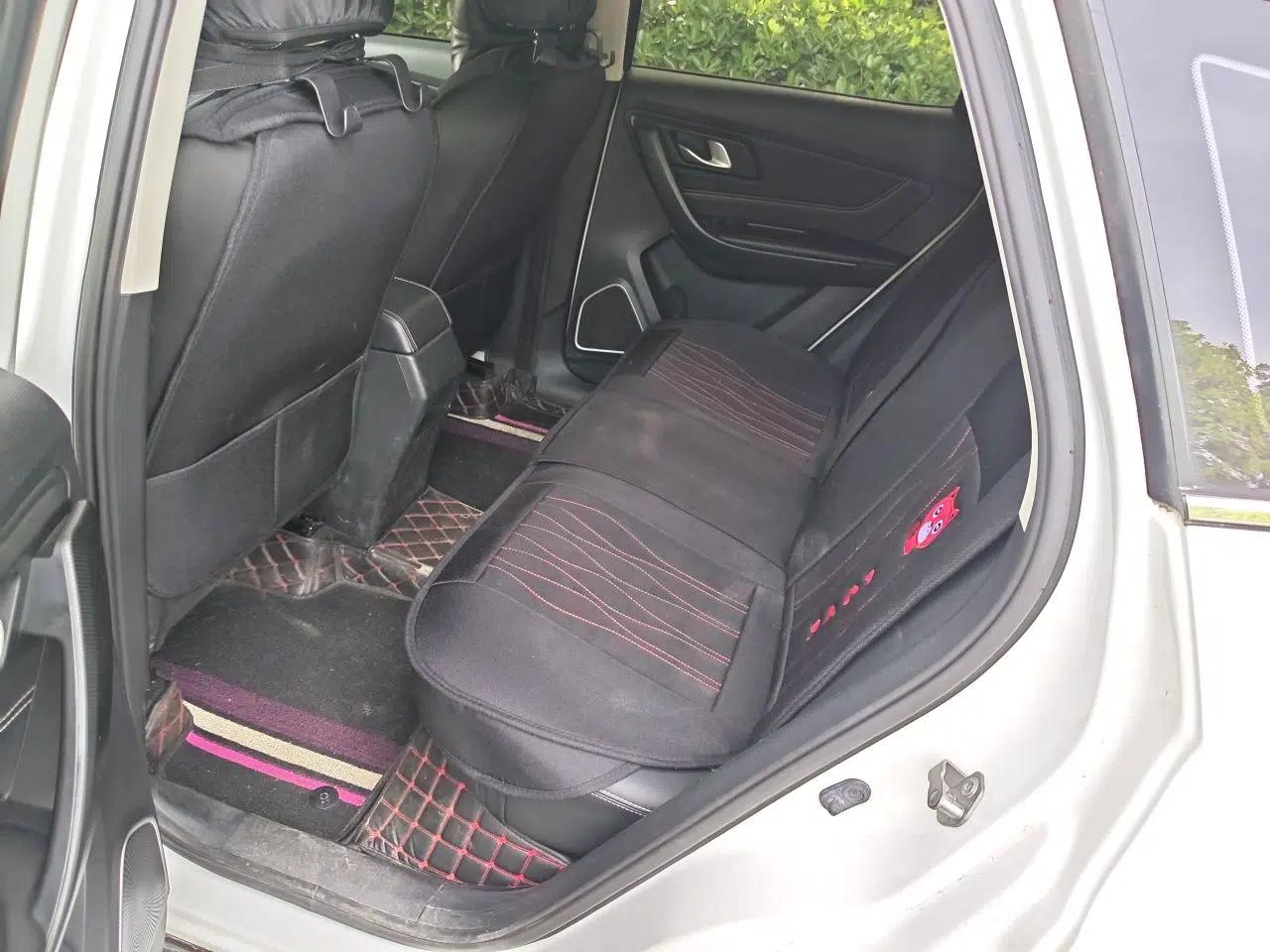 Bestune X40 2019 1.6L Automatic Luxury Edition China VI — миниатюра 18