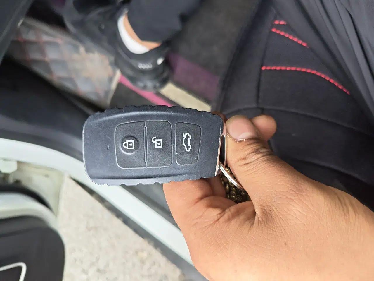 Bestune X40 2019 1.6L Automatic Luxury Edition China VI — миниатюра 9