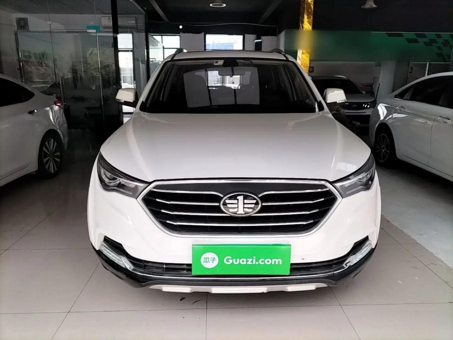 Bestune X40 2019 1.6L Automatic Luxury Edition China VI — миниатюра 2