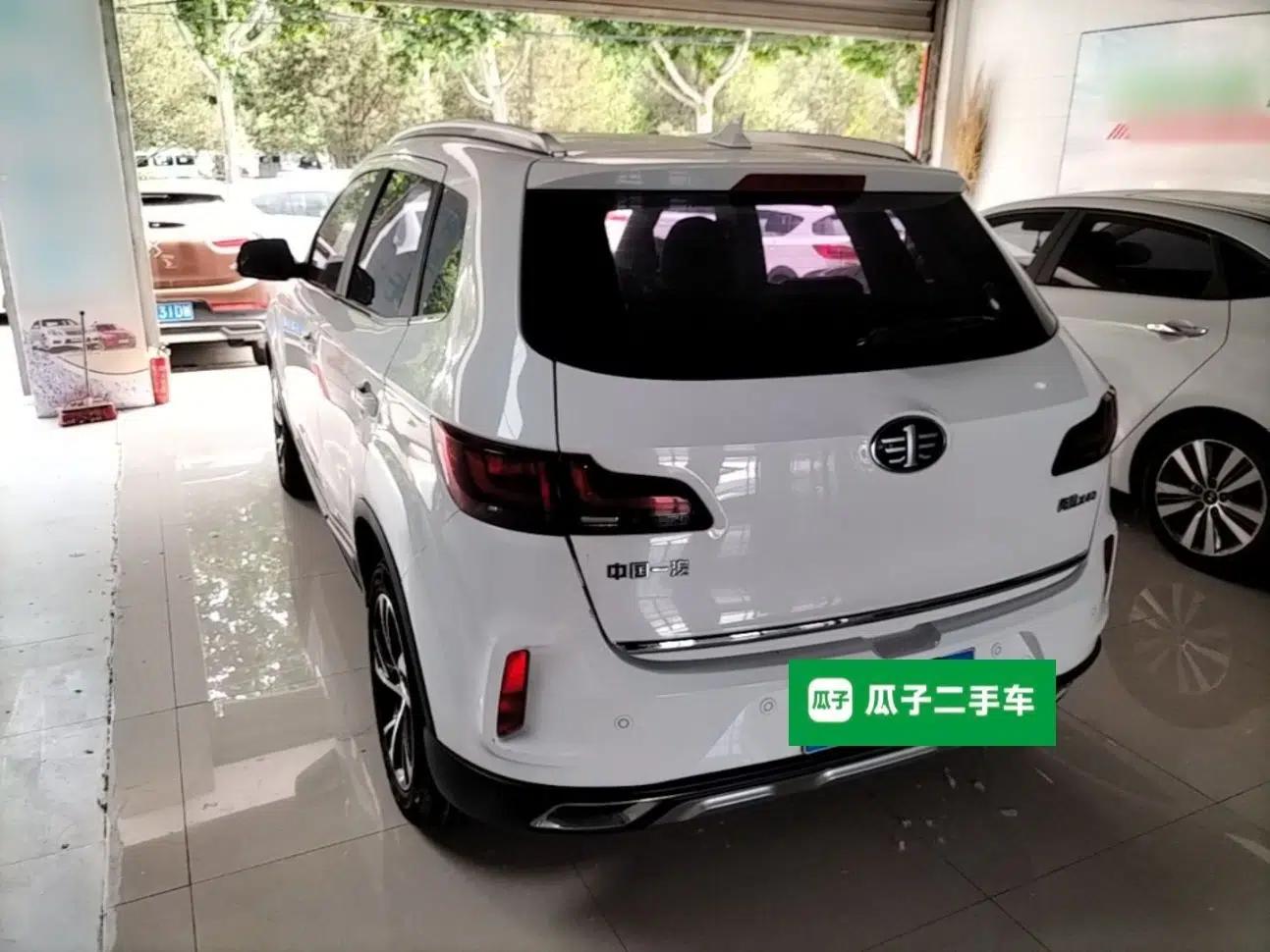 Bestune X40 2019 1.6L Automatic Luxury Edition China VI — миниатюра 4