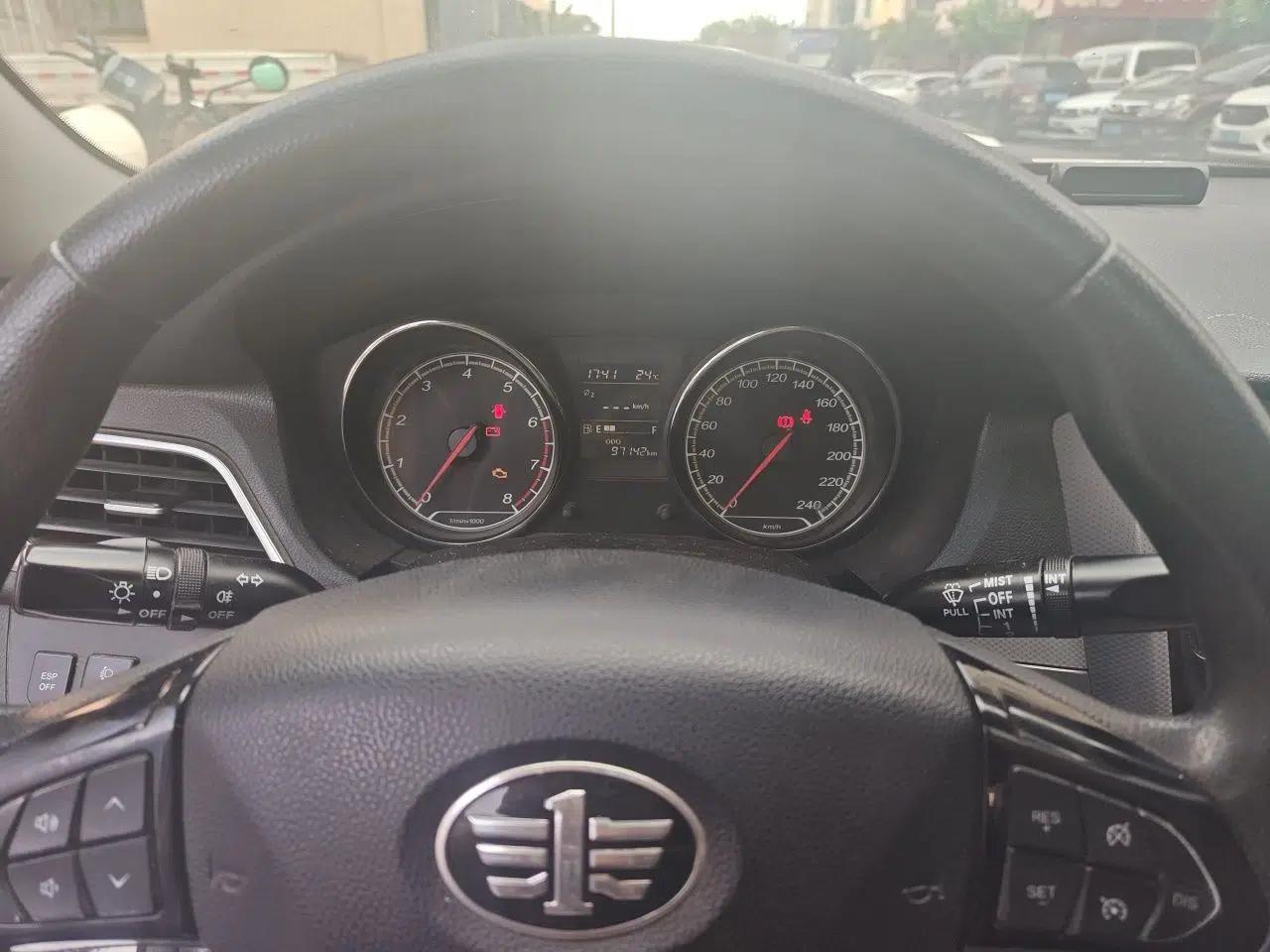 Bestune B30 2016 1.6L manual luxury version — миниатюра 12