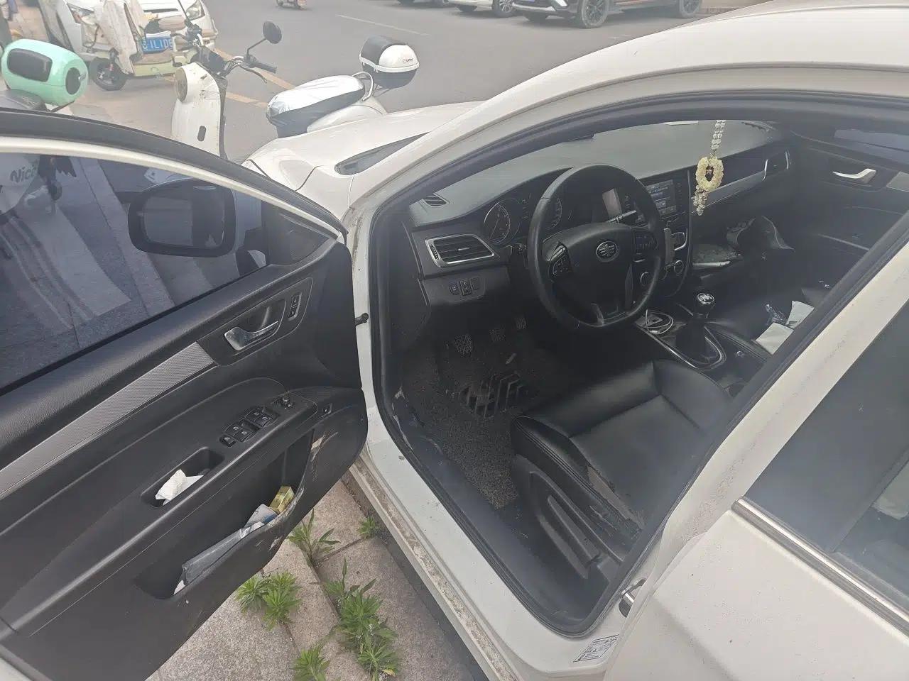 Bestune B30 2016 1.6L manual luxury version — миниатюра 17