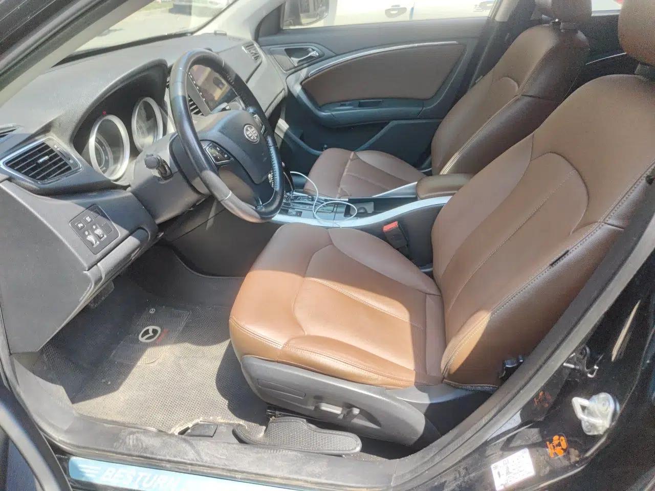 Bestune B90 2016 10th Anniversary Edition 1.8T Automatic Luxury Model — миниатюра 16