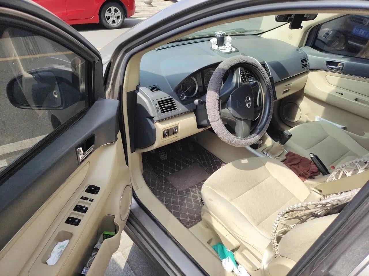 BAIC E Series 2013 Sedan 1.5L Manual Leshang Version — миниатюра 17