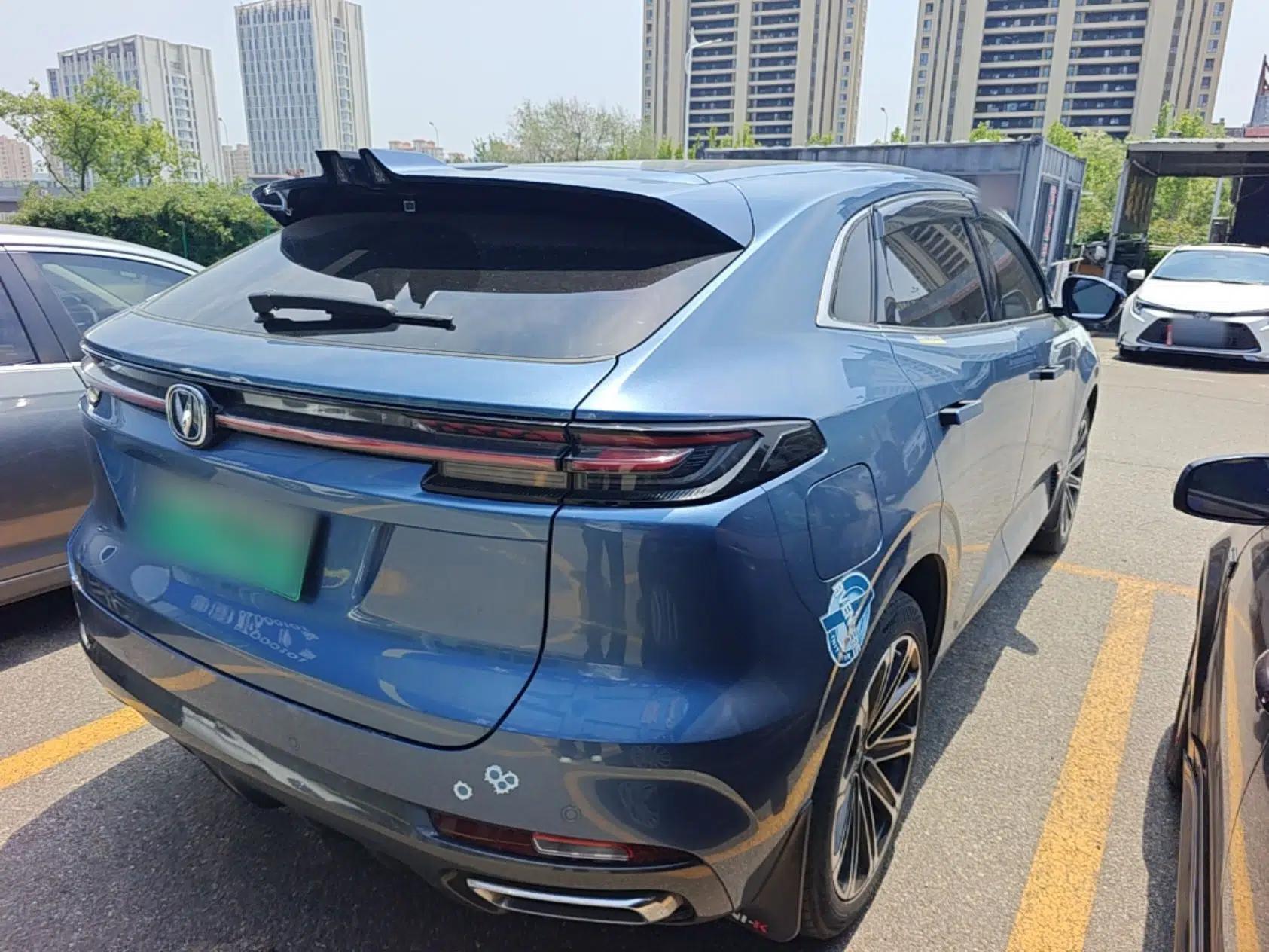 CHANGAN UNI-K iDD 2022 Blue Whale iDD 130km 1.5T Prestige Model — миниатюра 6