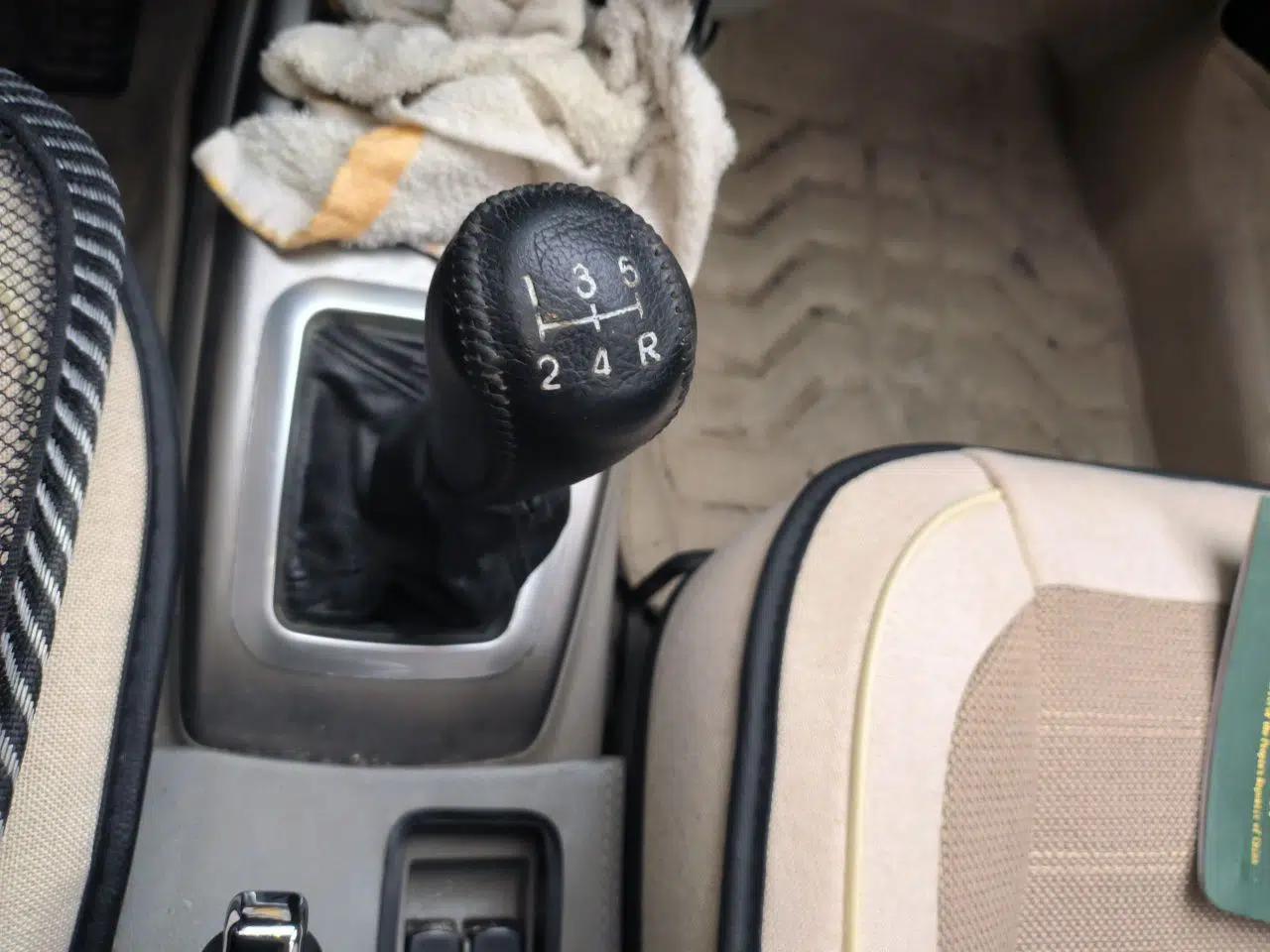 CHANGAN Alsvin V3 2012 1.3L Manual Comfort Version China IV Standard — миниатюра 15