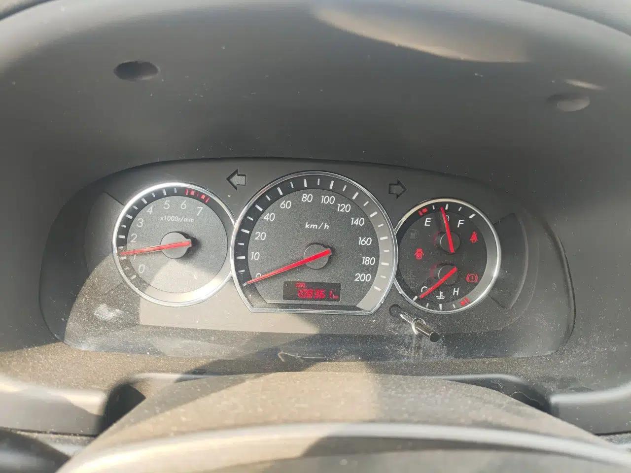 CHANGAN Alsvin V3 2015 1.4L Manual Meiruan Model China V Standard — миниатюра 12