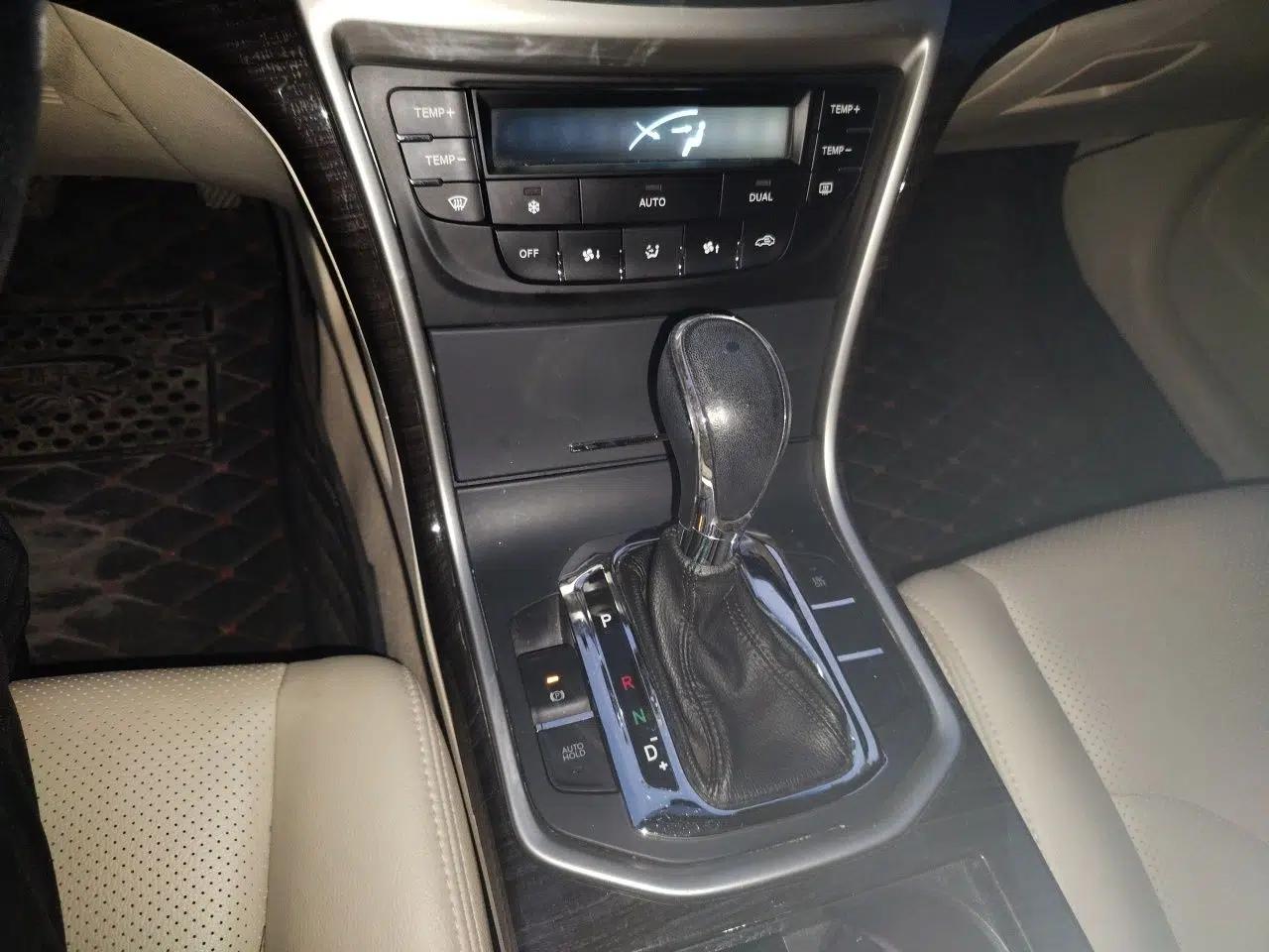 CHANGAN Raeton 2016 1.8T Automatic Smart Enjoyment Deluxe Model — миниатюра 15