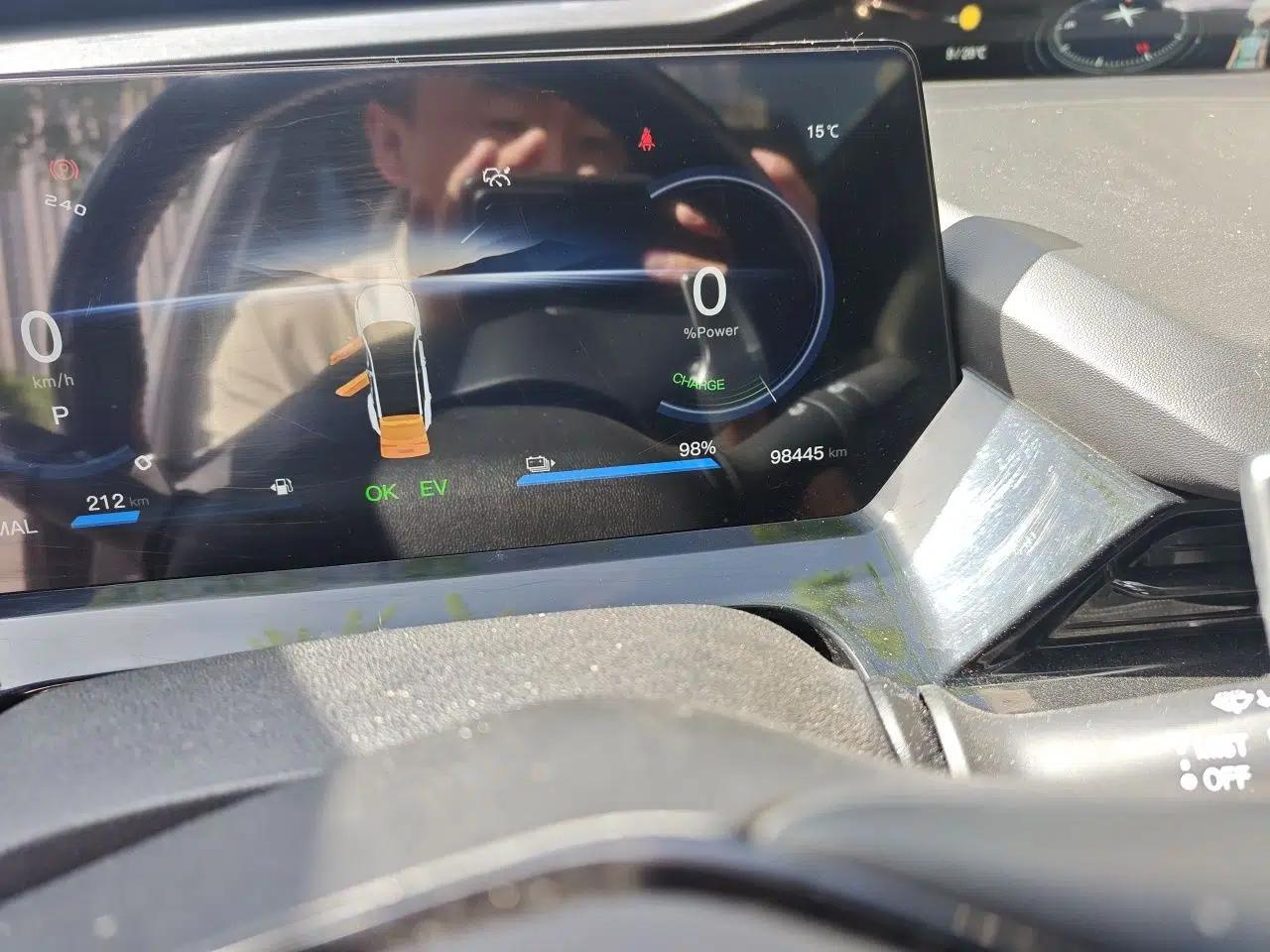 CHANGAN OSHAN Z6 New Energy 2023 ZhiDian iDD 150KM Flagship PLUS — миниатюра 13