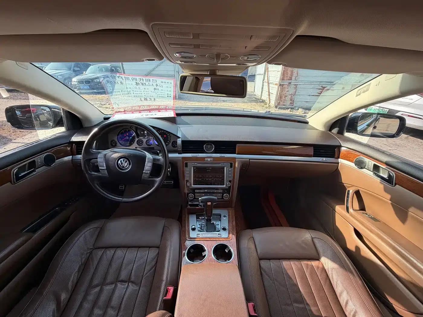 Phaeton 2012 3.0L Business Edition — миниатюра 6